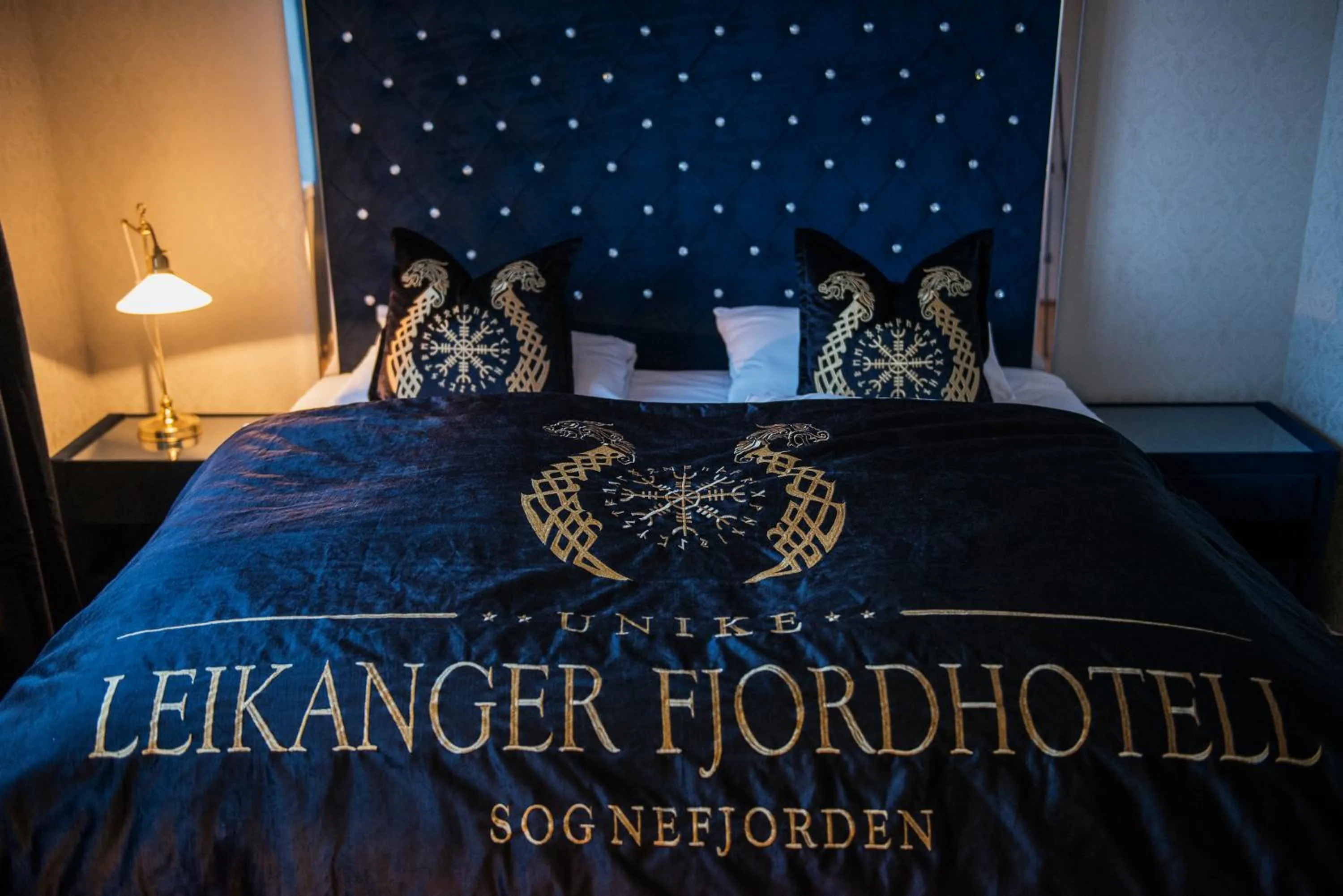 Bed in Leikanger Fjordhotel - Unike Hoteller