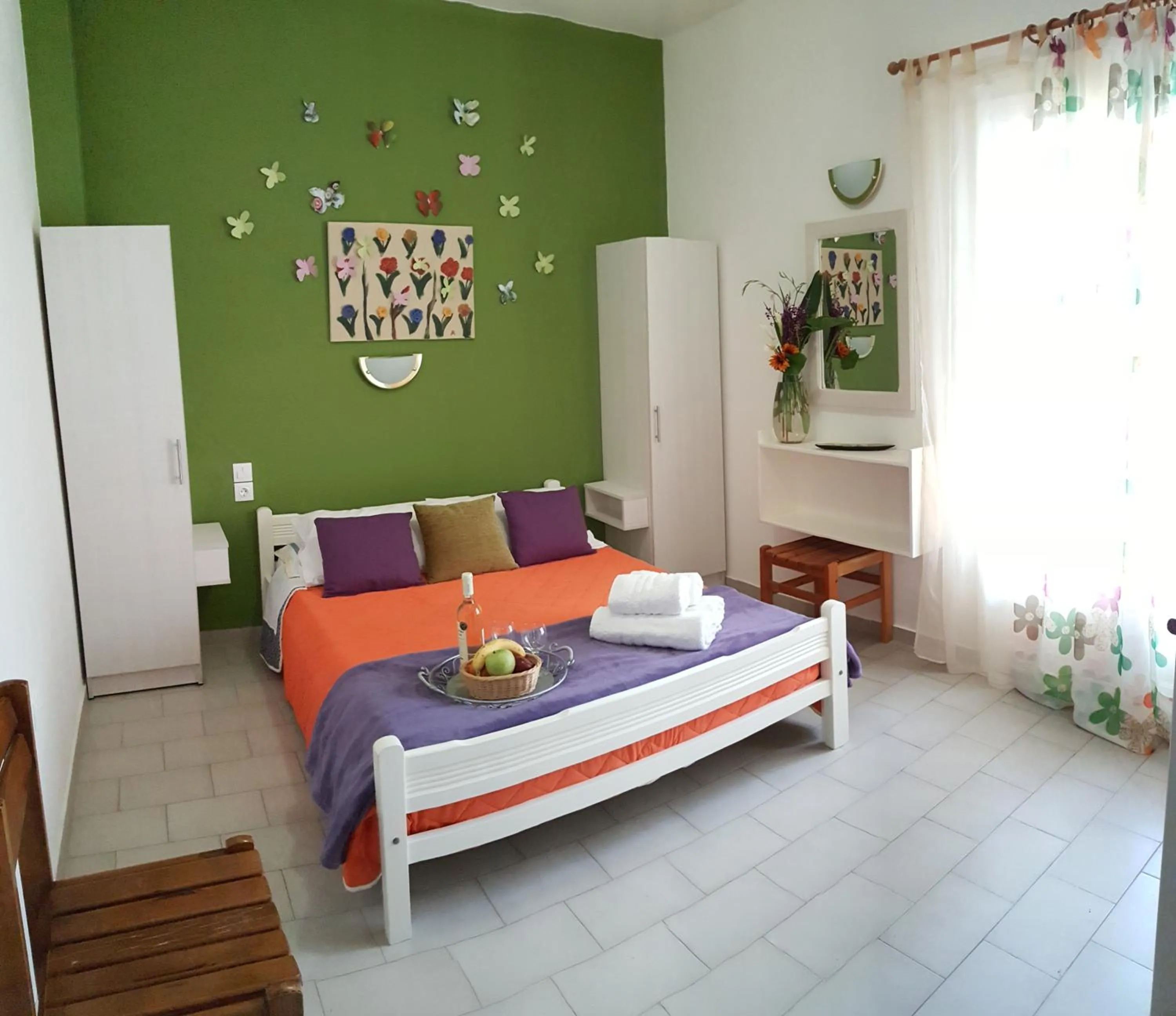 Inner courtyard view in Maistrali Studios