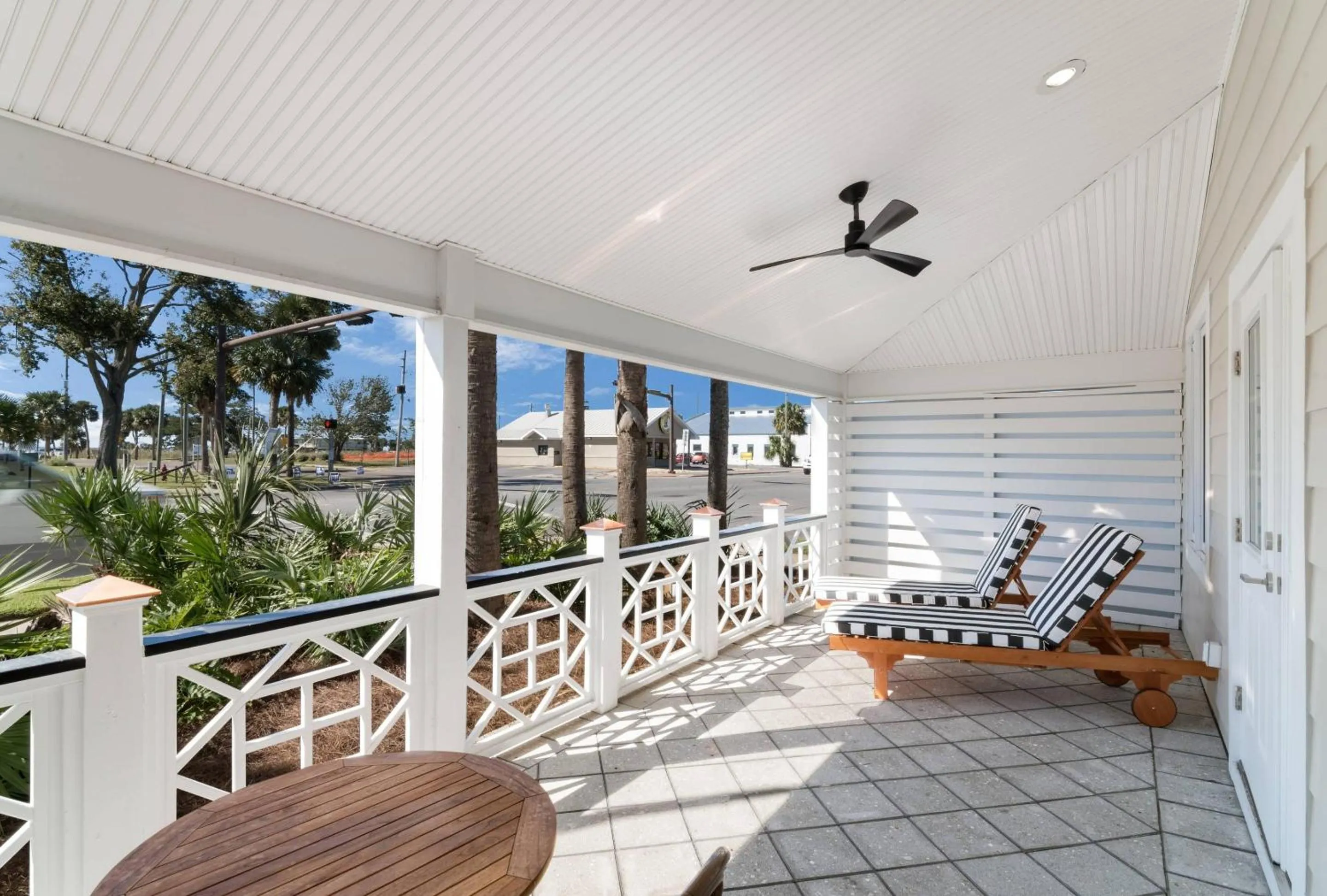 Bedroom in The Port Inn - Port St Joe, an Ascend Collection Hotel