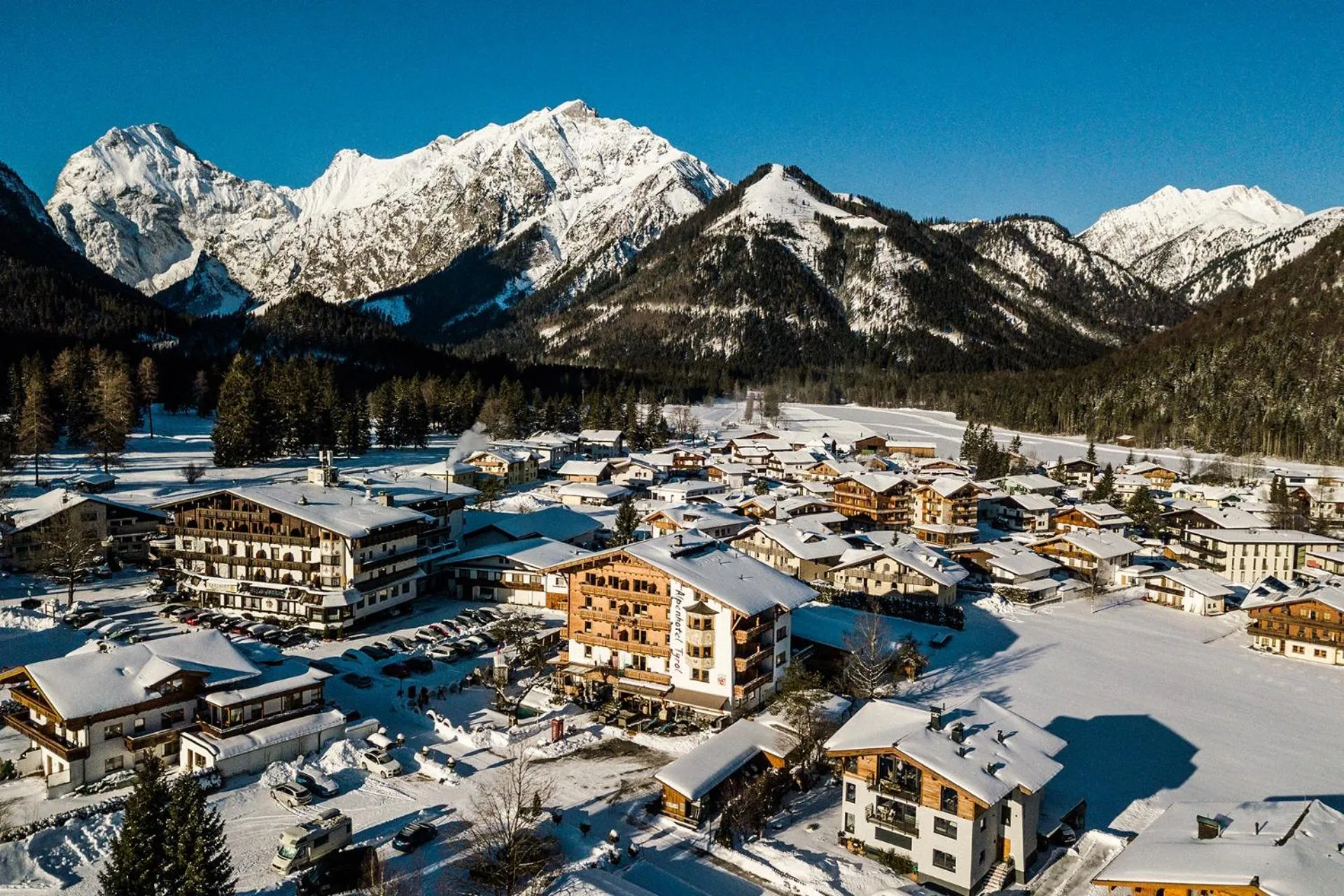 Day in ALPENHOTEL TYROL - B&B - ADULTS ONLY - Alpines Lifestylehotel - BIO & Nachhaltig