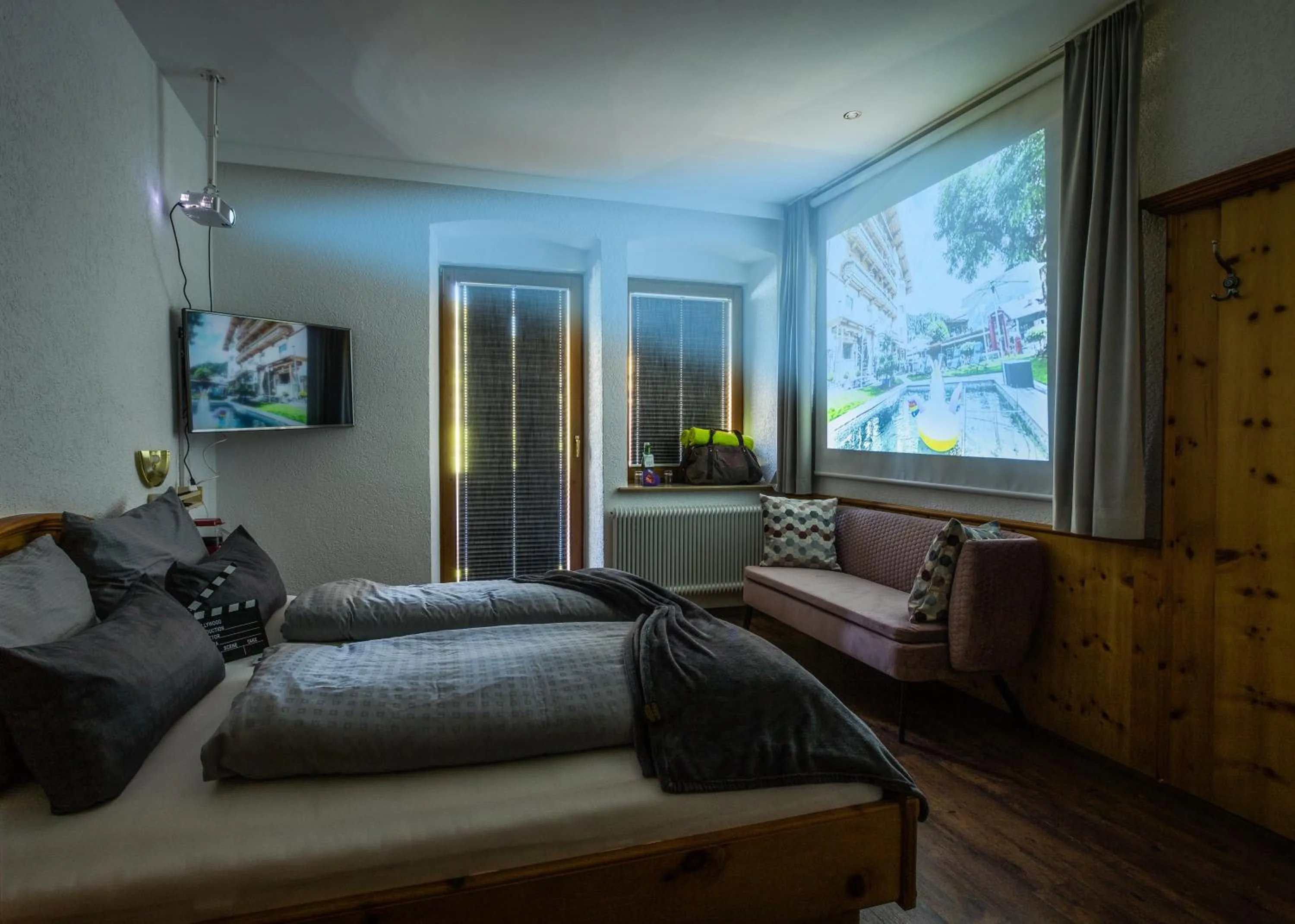 Bed in ALPENHOTEL TYROL - B&B - ADULTS ONLY - Alpines Lifestylehotel - BIO & Nachhaltig