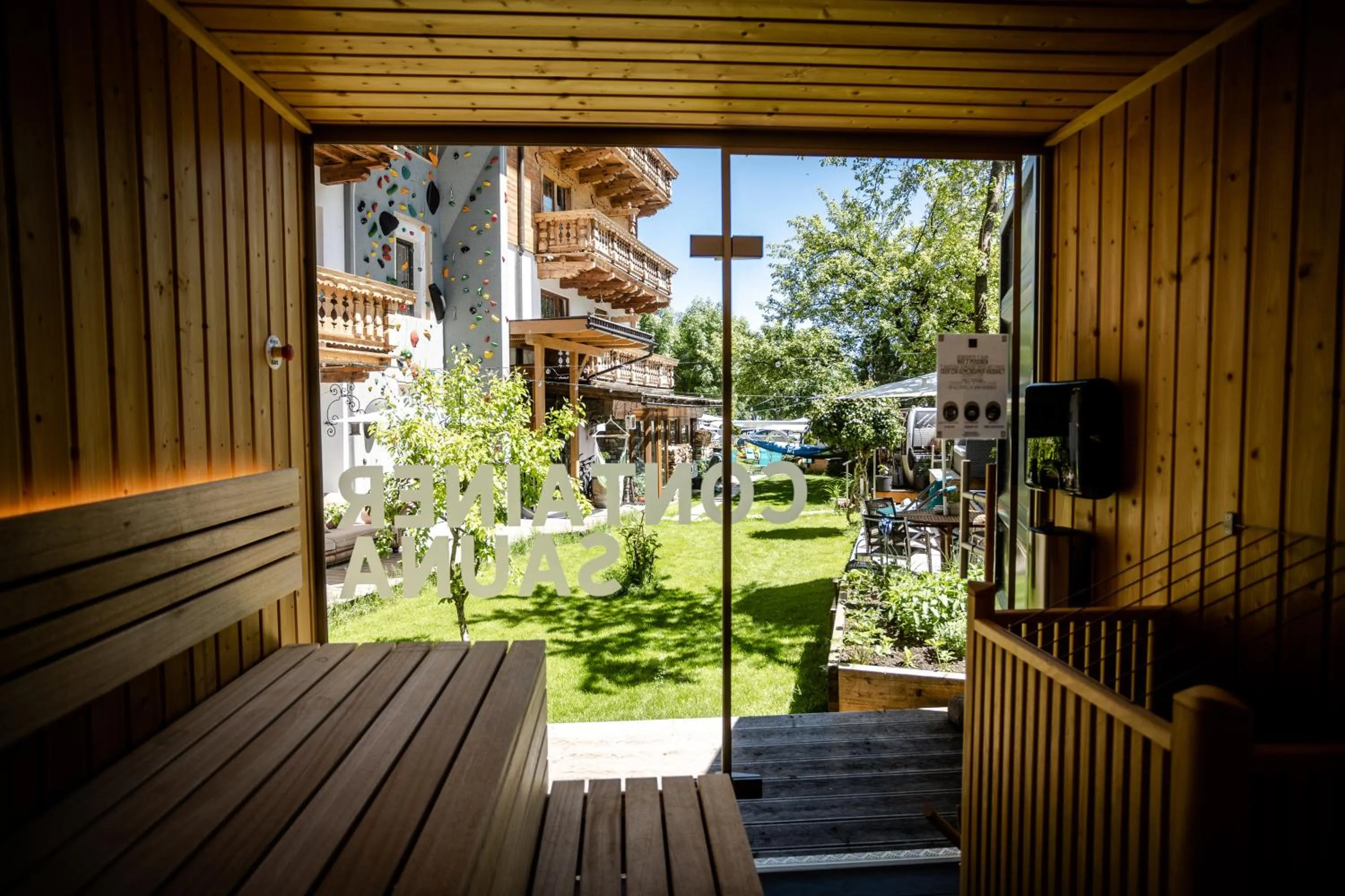 Spring in ALPENHOTEL TYROL - B&B - ADULTS ONLY - Alpines Lifestylehotel - BIO & Nachhaltig