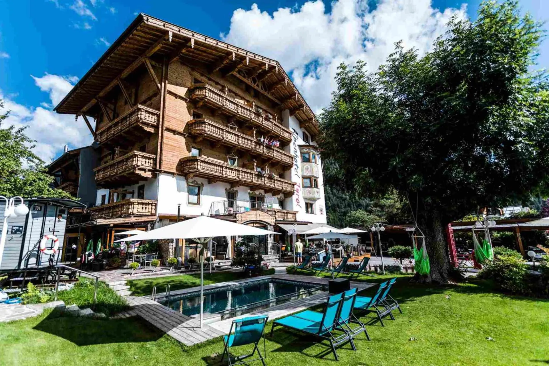 Property building in ALPENHOTEL TYROL - B&B - ADULTS ONLY - Alpines Lifestylehotel - BIO & Nachhaltig