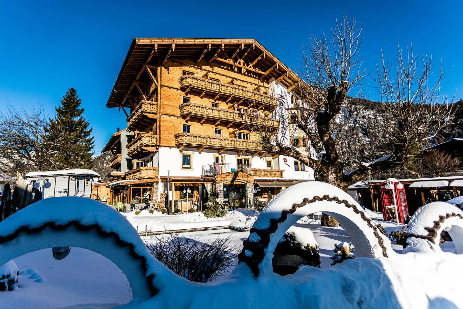 Property building in ALPENHOTEL TYROL - B&B - ADULTS ONLY - Alpines Lifestylehotel - BIO & Nachhaltig