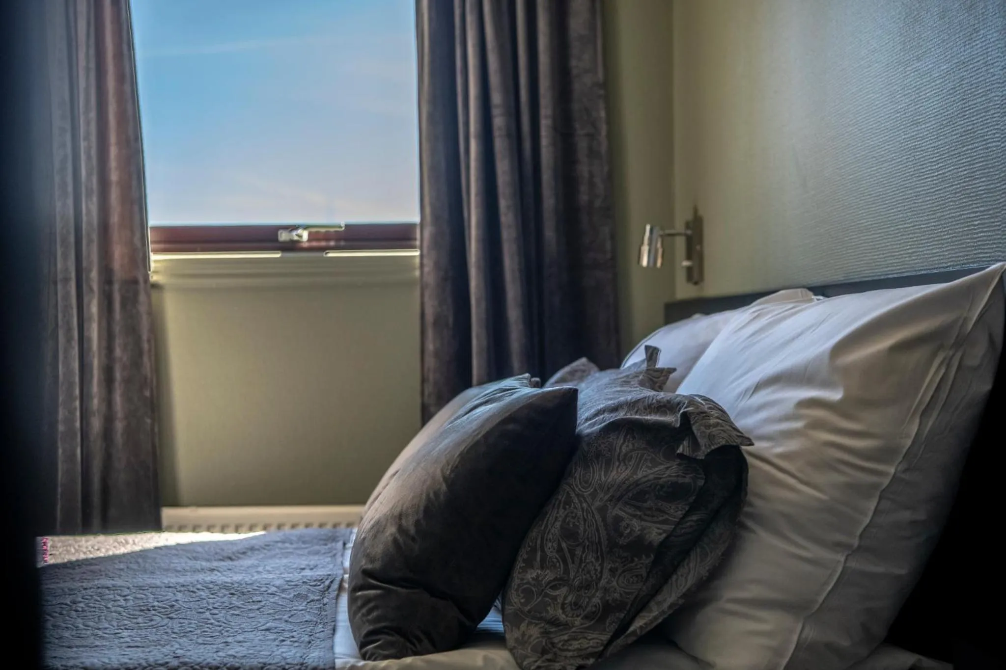 Bedroom, Bed in Hotel Fredrikstad