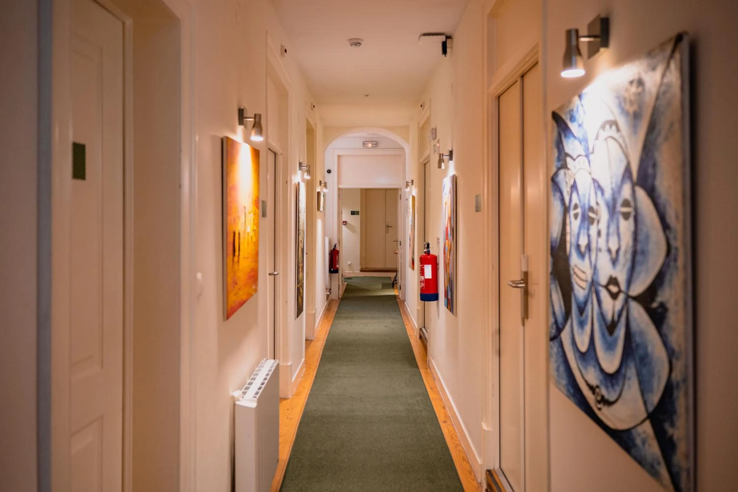 Area and facilities in Casa do Bairro by Shiadu