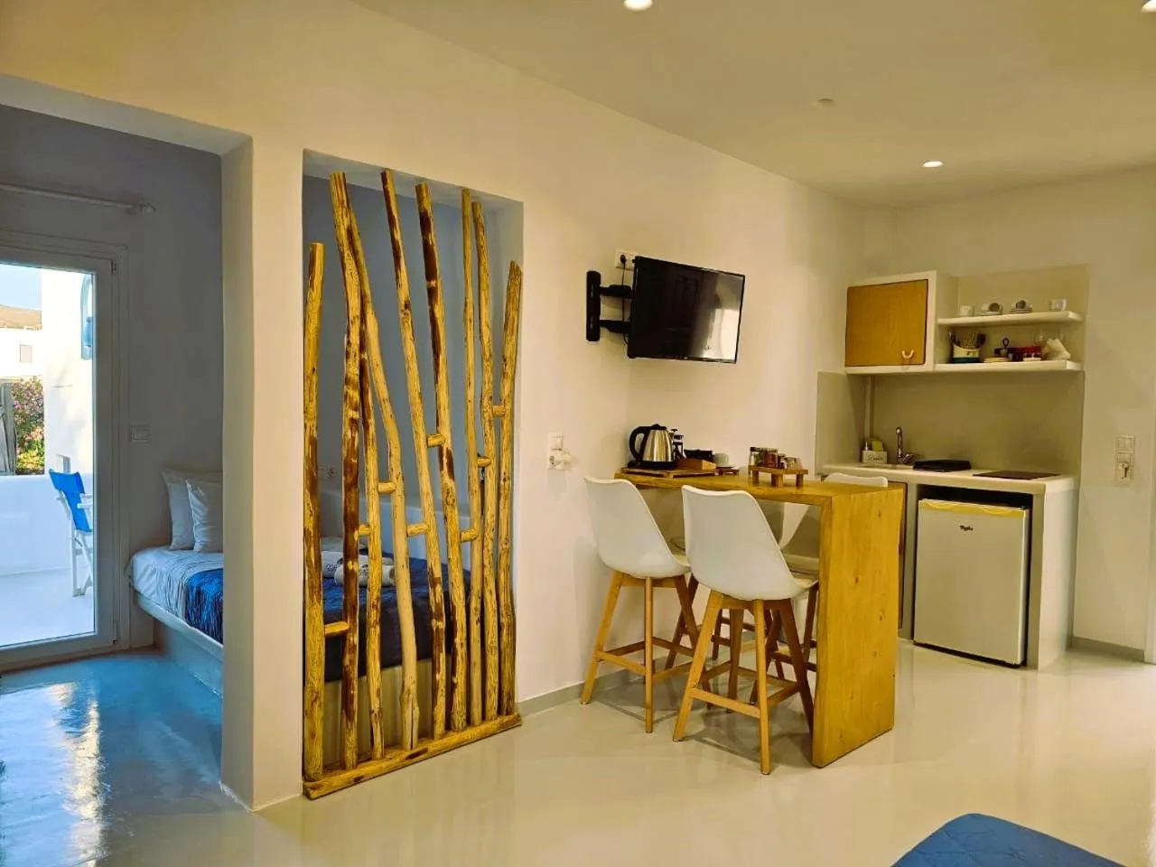 Kitchen or kitchenette in Coralli Beach Apartments