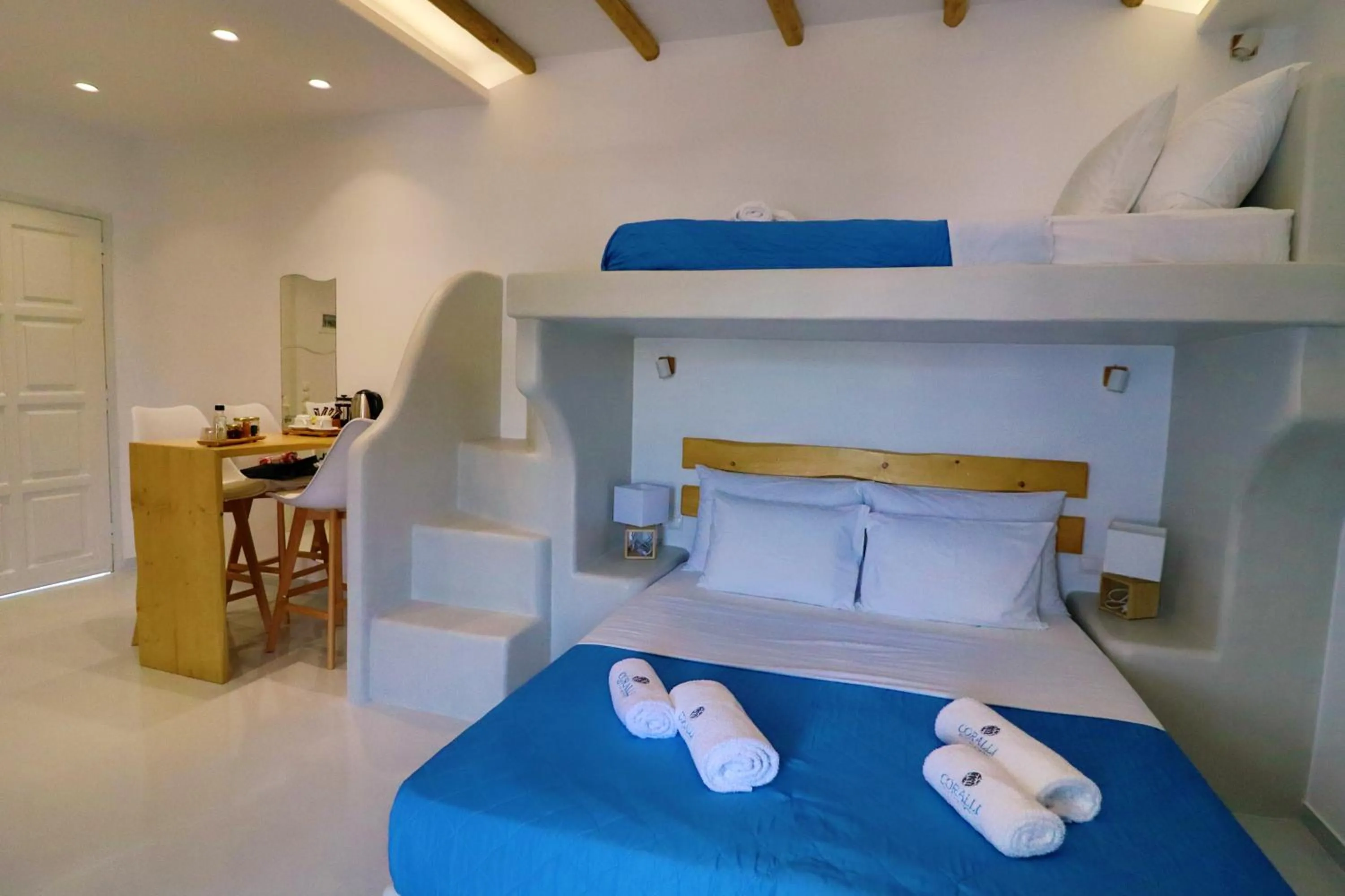 Bedroom, Bed in Coralli Beach Apartments