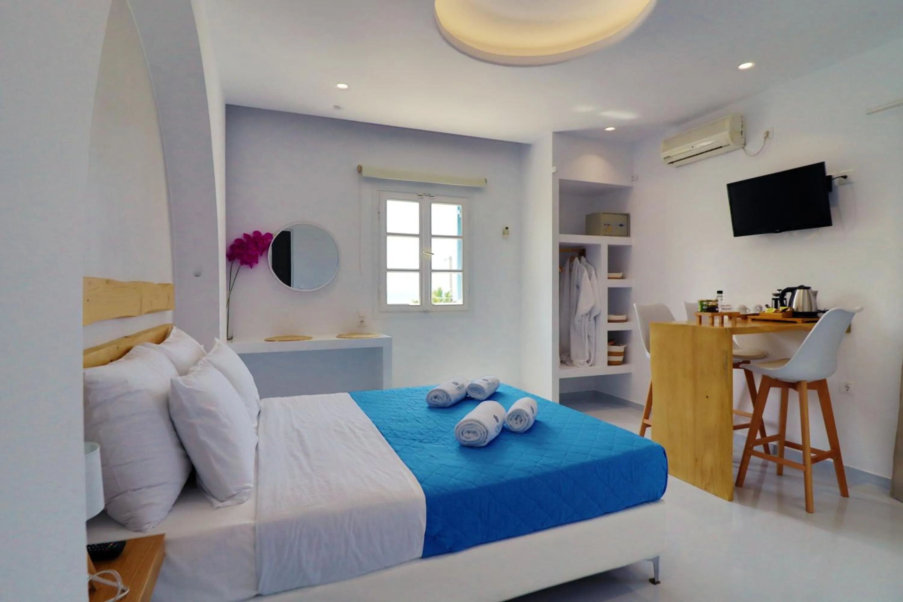 Bedroom, Bed in Coralli Beach Apartments
