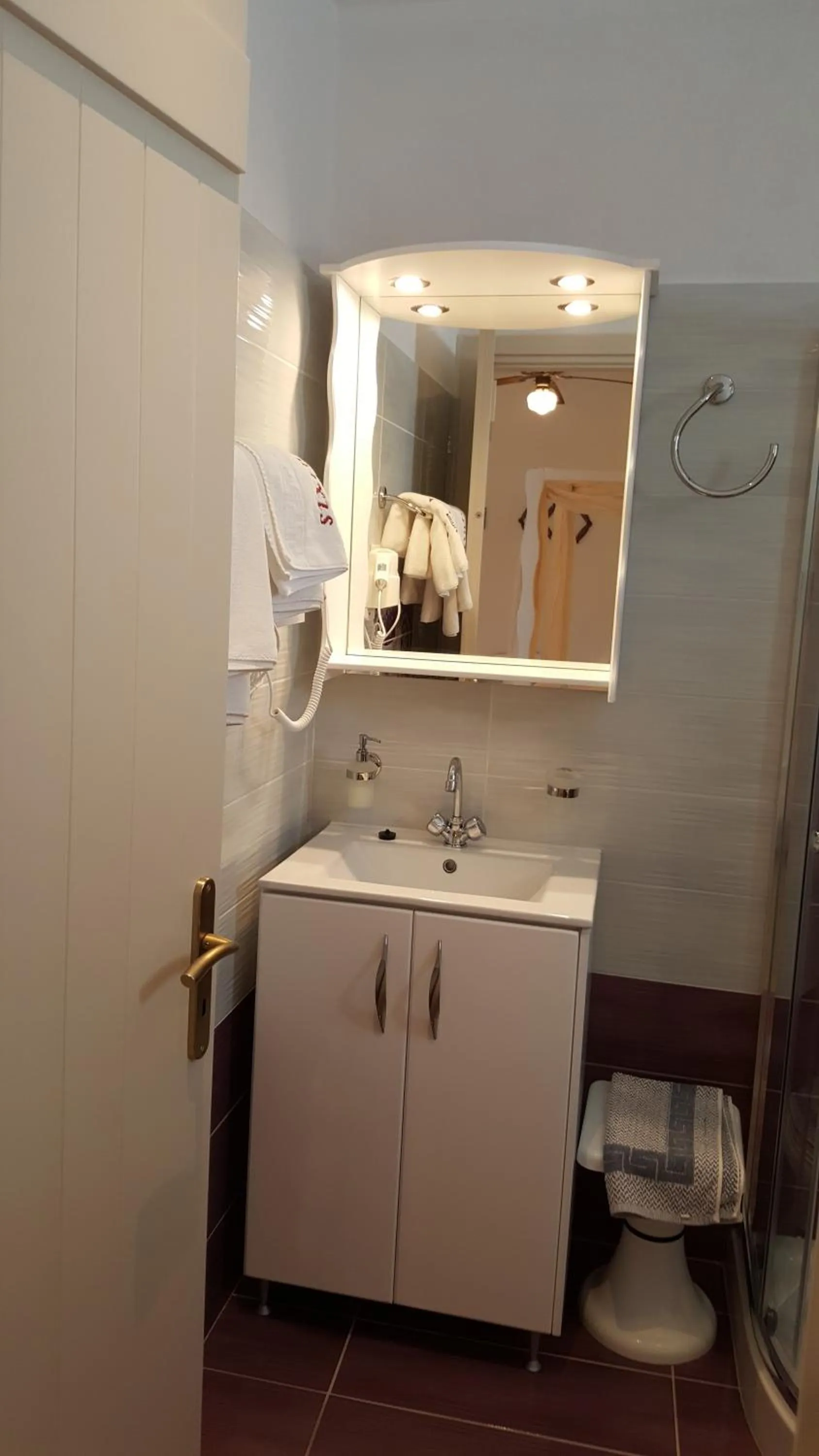 Bathroom in Hotel Anixis