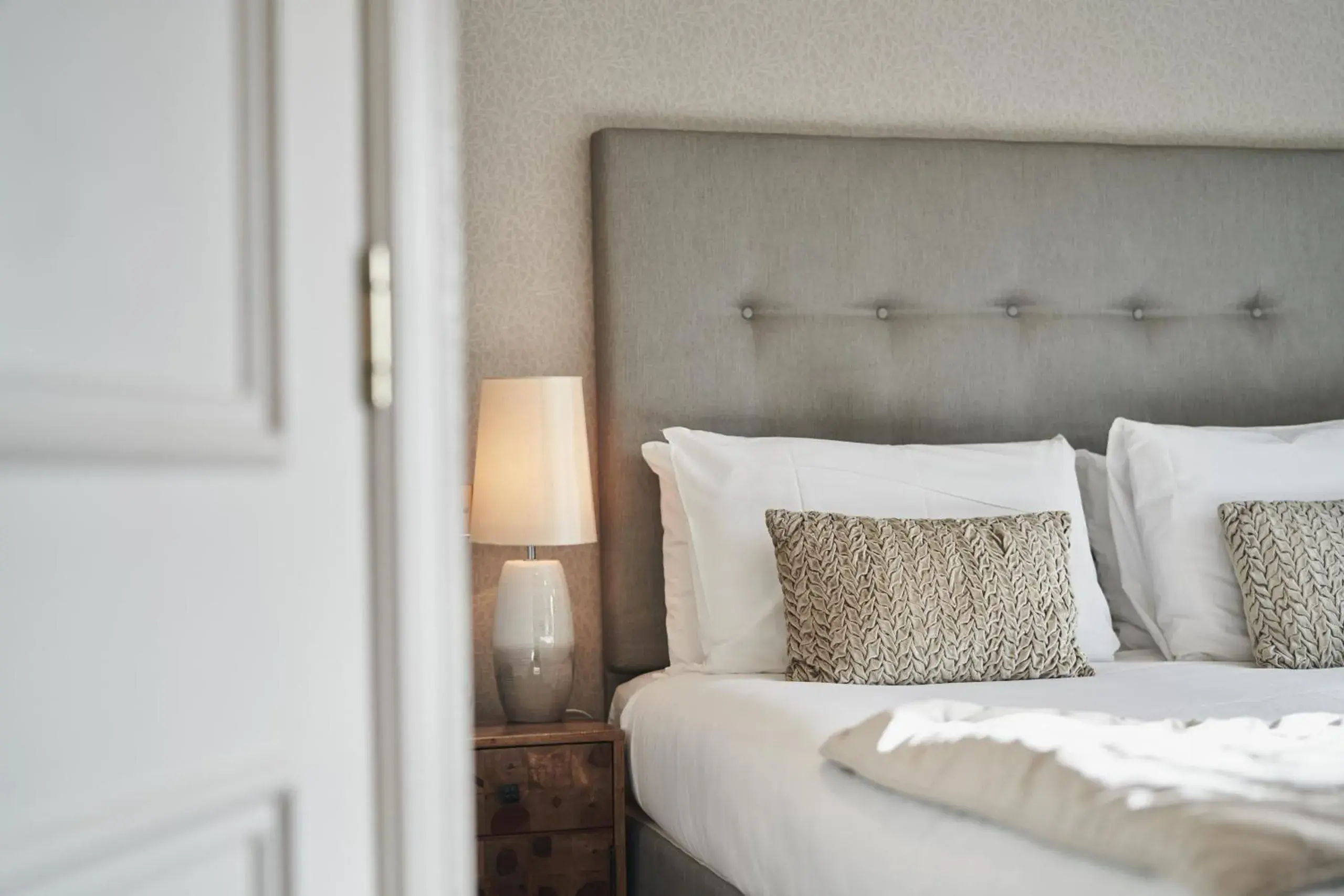 Double Room in The Cults Hotel Double Room in The Cults Hotel