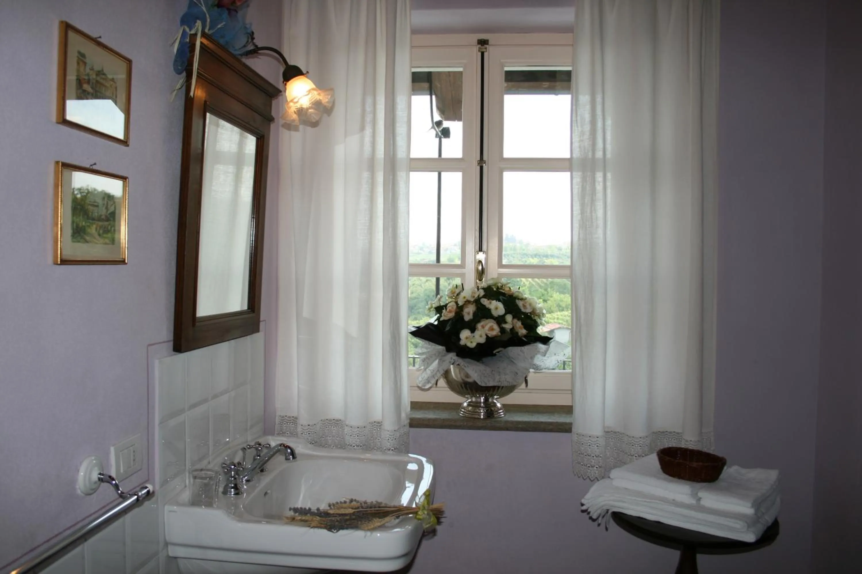 Bathroom in Villa Bricco dei Cogni