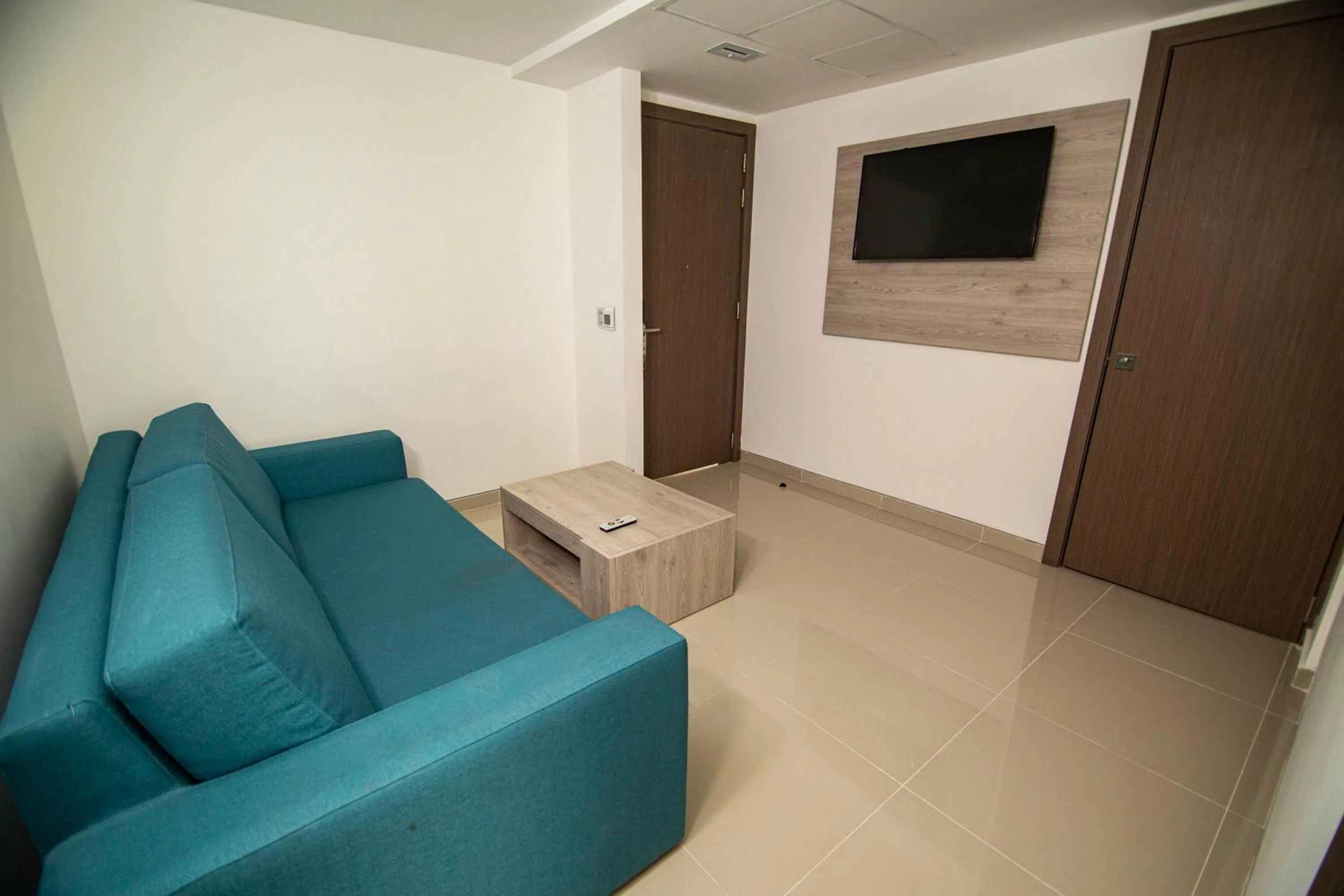 TV and multimedia in Hotel Barranquilla Plaza