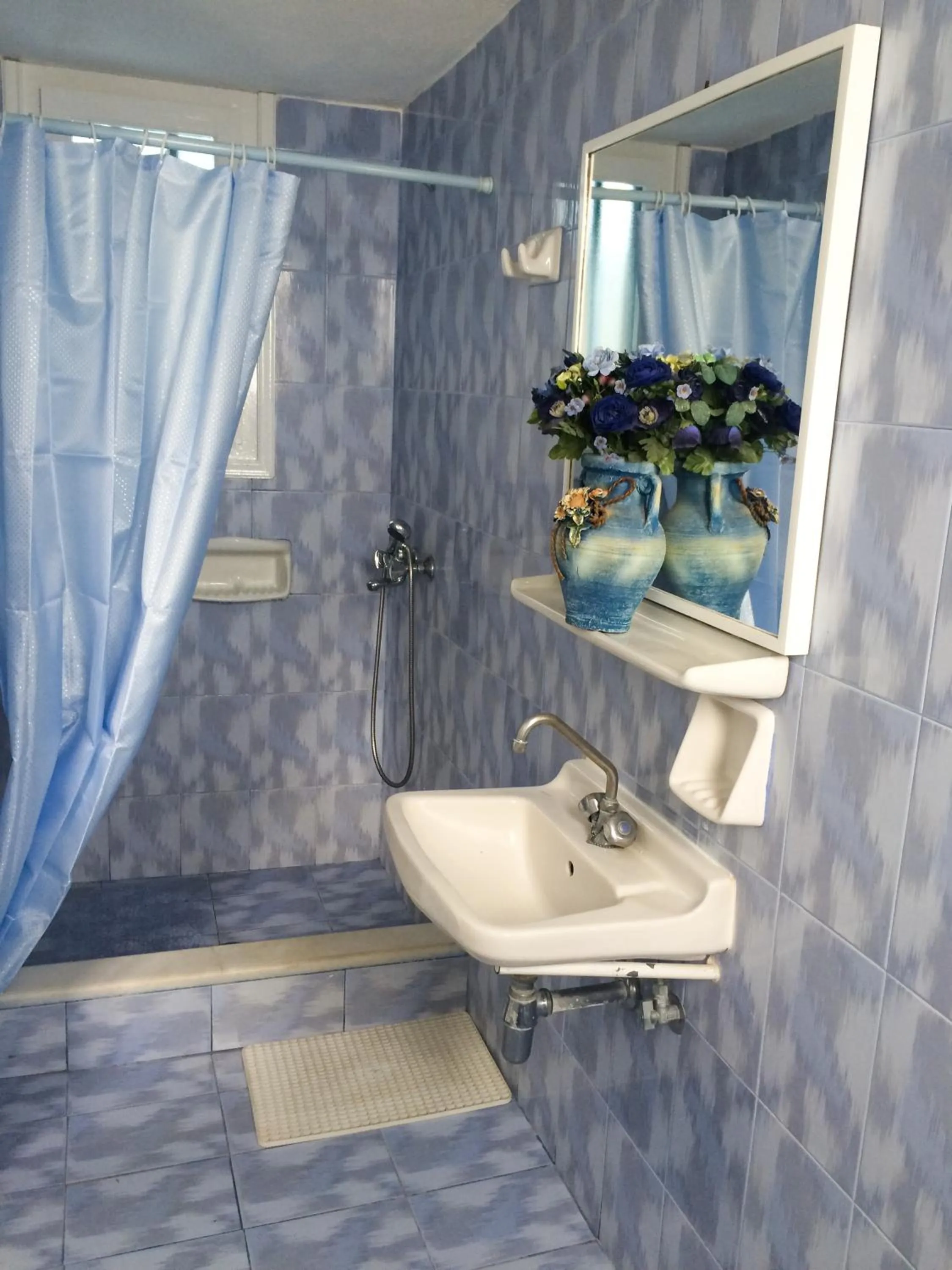 Bathroom in Hotel Elizabeth