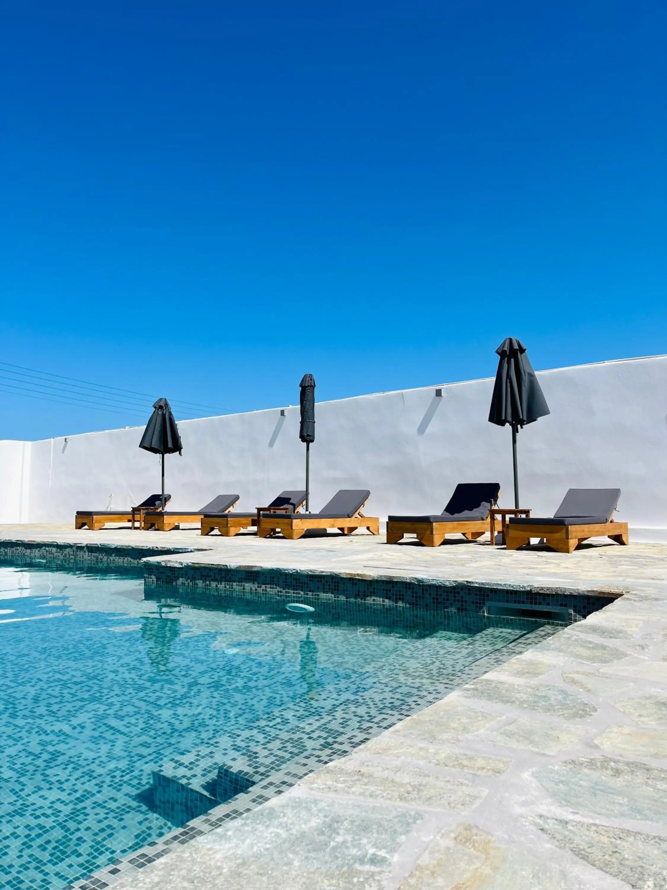 Swimming pool in Fikas Hotel