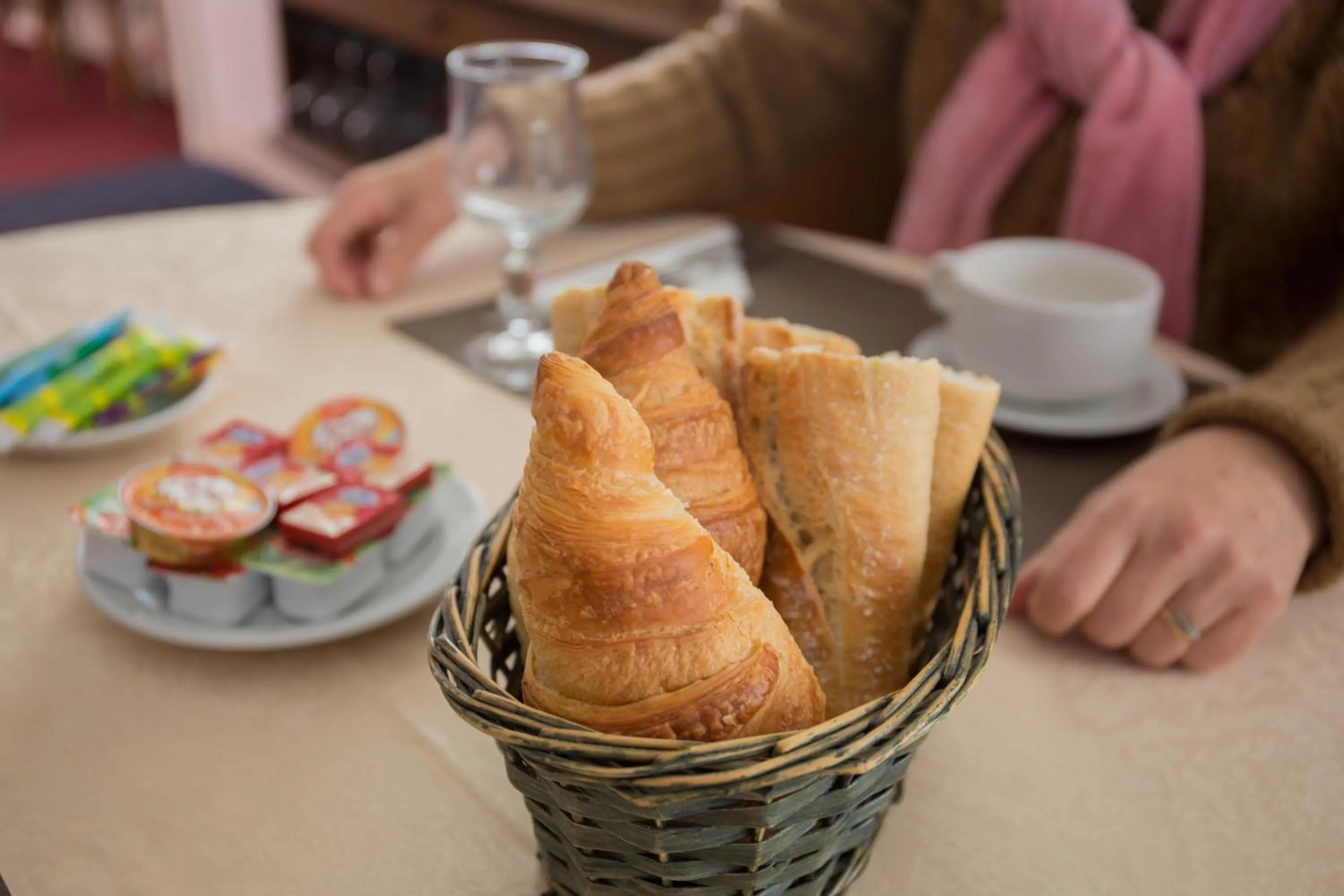 Breakfast in Le Sauvage