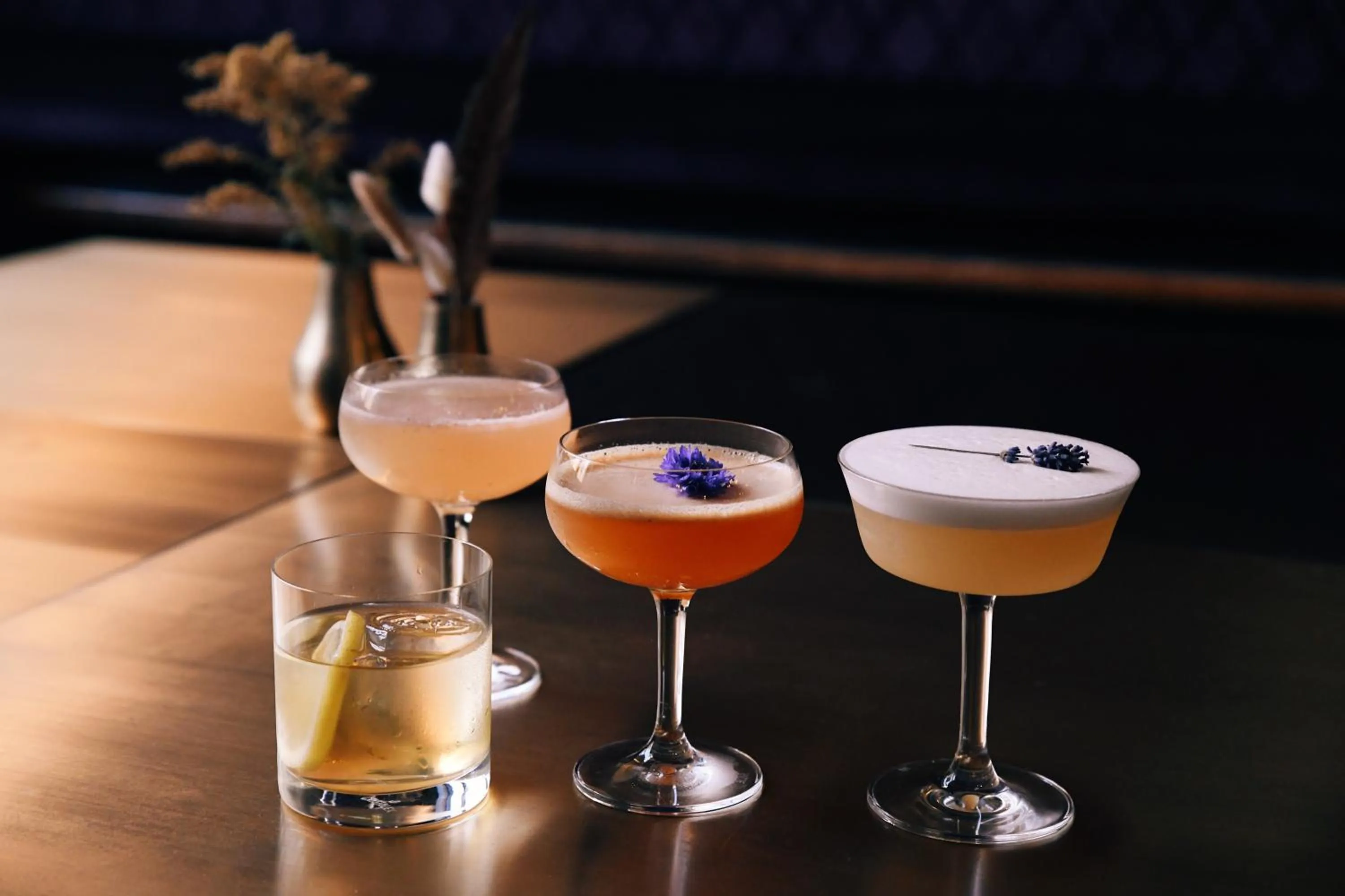 Lounge or bar in Hotel Savoy Kansas City, Tapestry Collection by Hilton