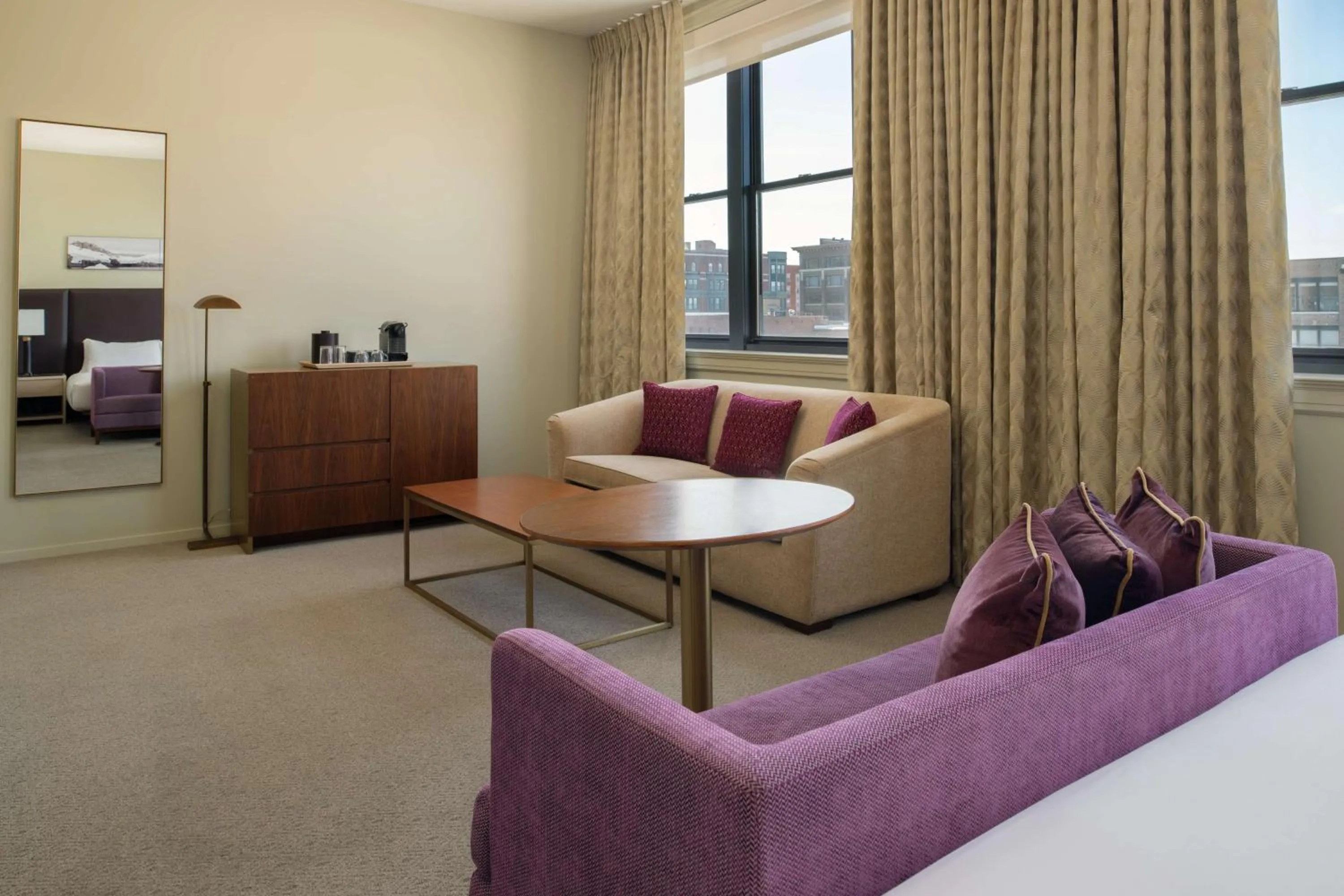 Living room, Bed in Hotel Savoy Kansas City, Tapestry Collection by Hilton