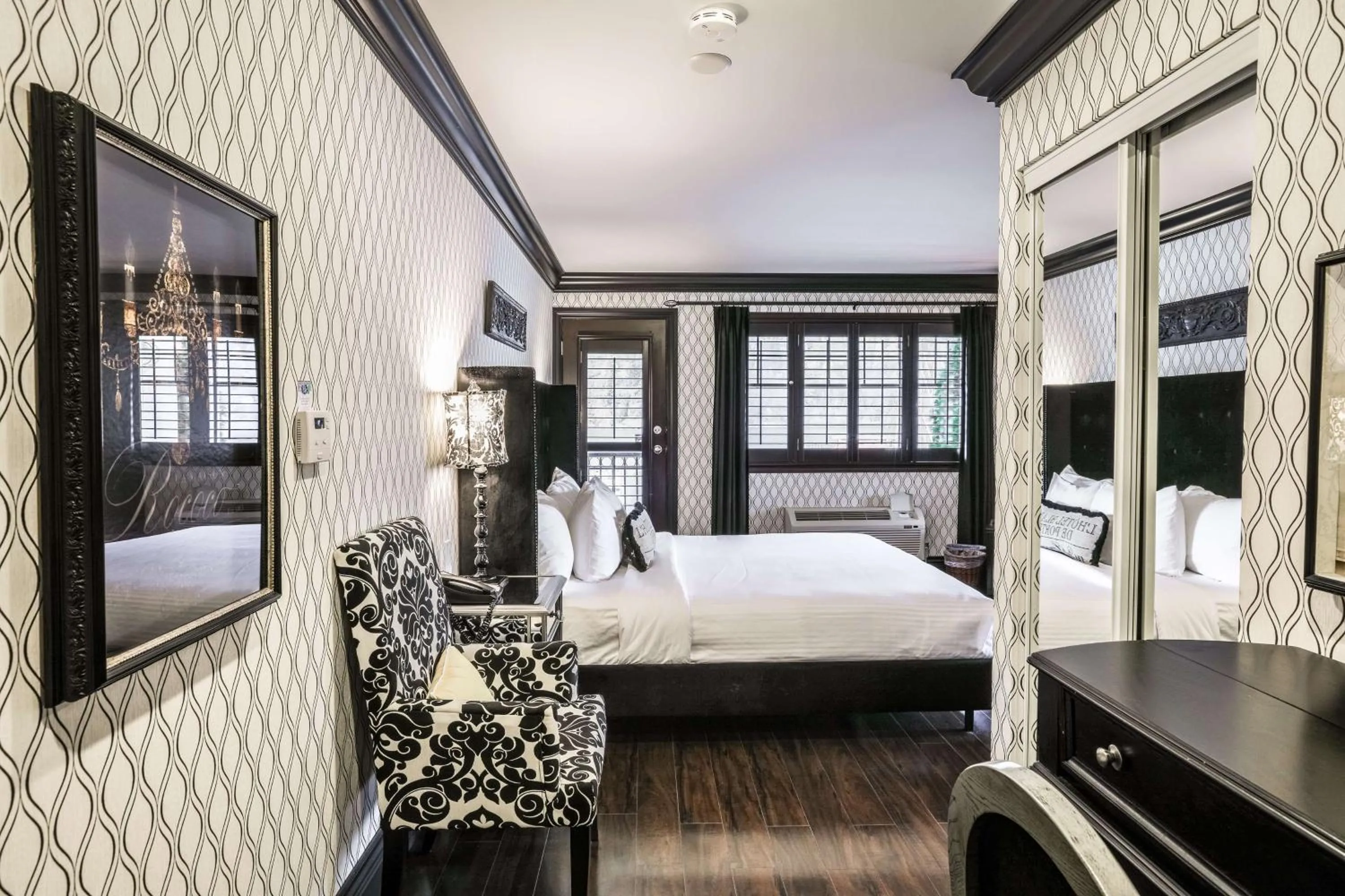 Bedroom, Bed in Prestige Lakeside Resort, WorldHotels Elite