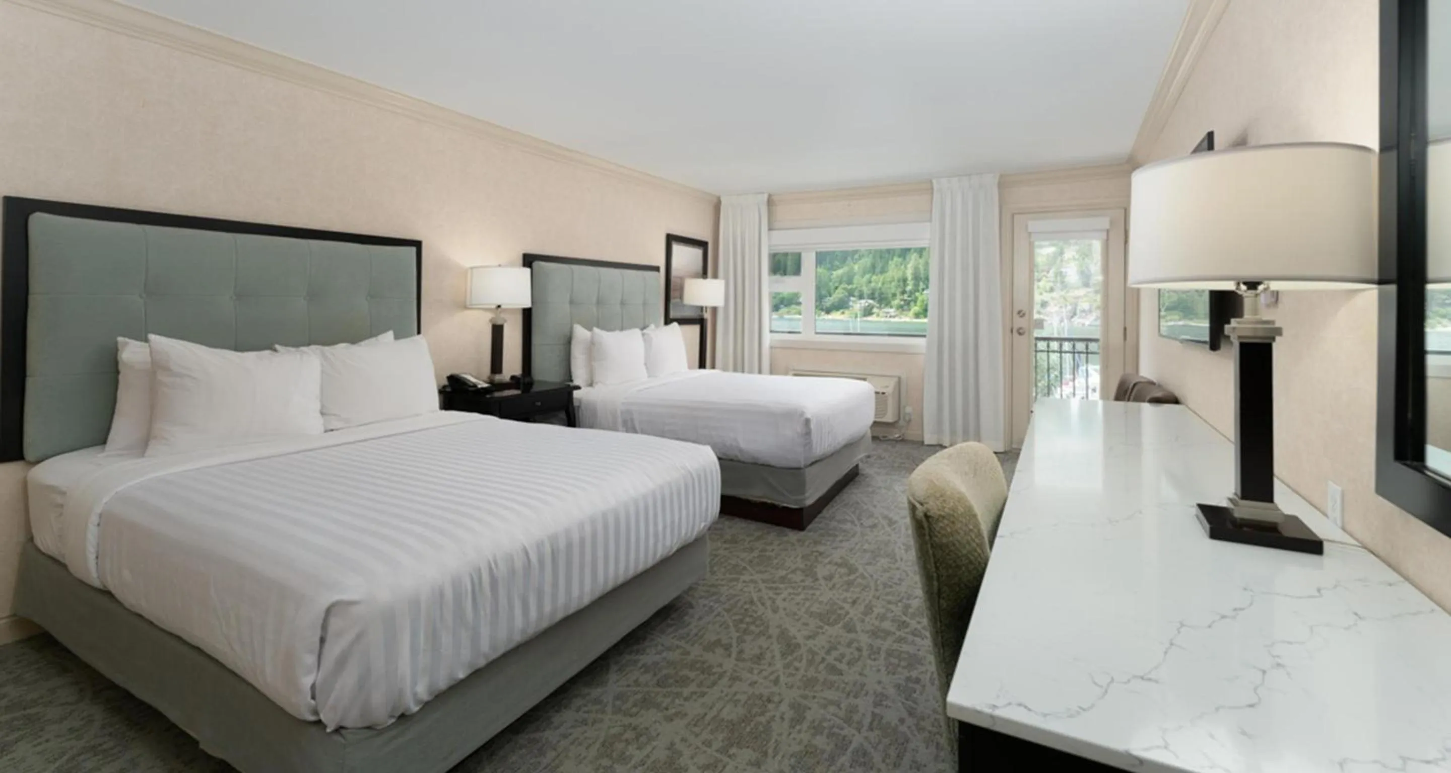 Bedroom, Bed in Prestige Lakeside Resort, WorldHotels Elite