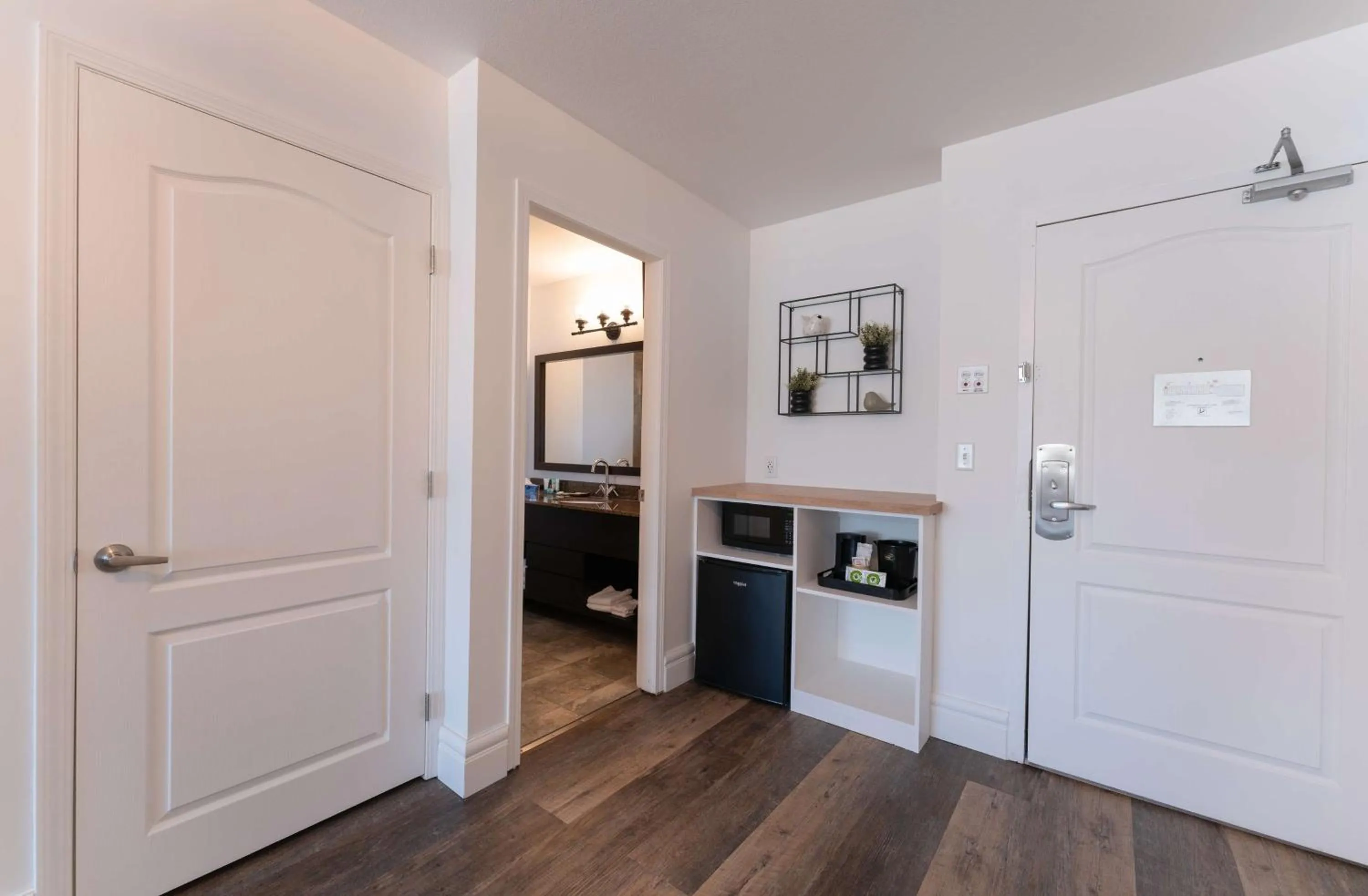 Photo of the whole room in Prestige Rocky Mountain Resort Cranbrook, WorldHotels Crafted