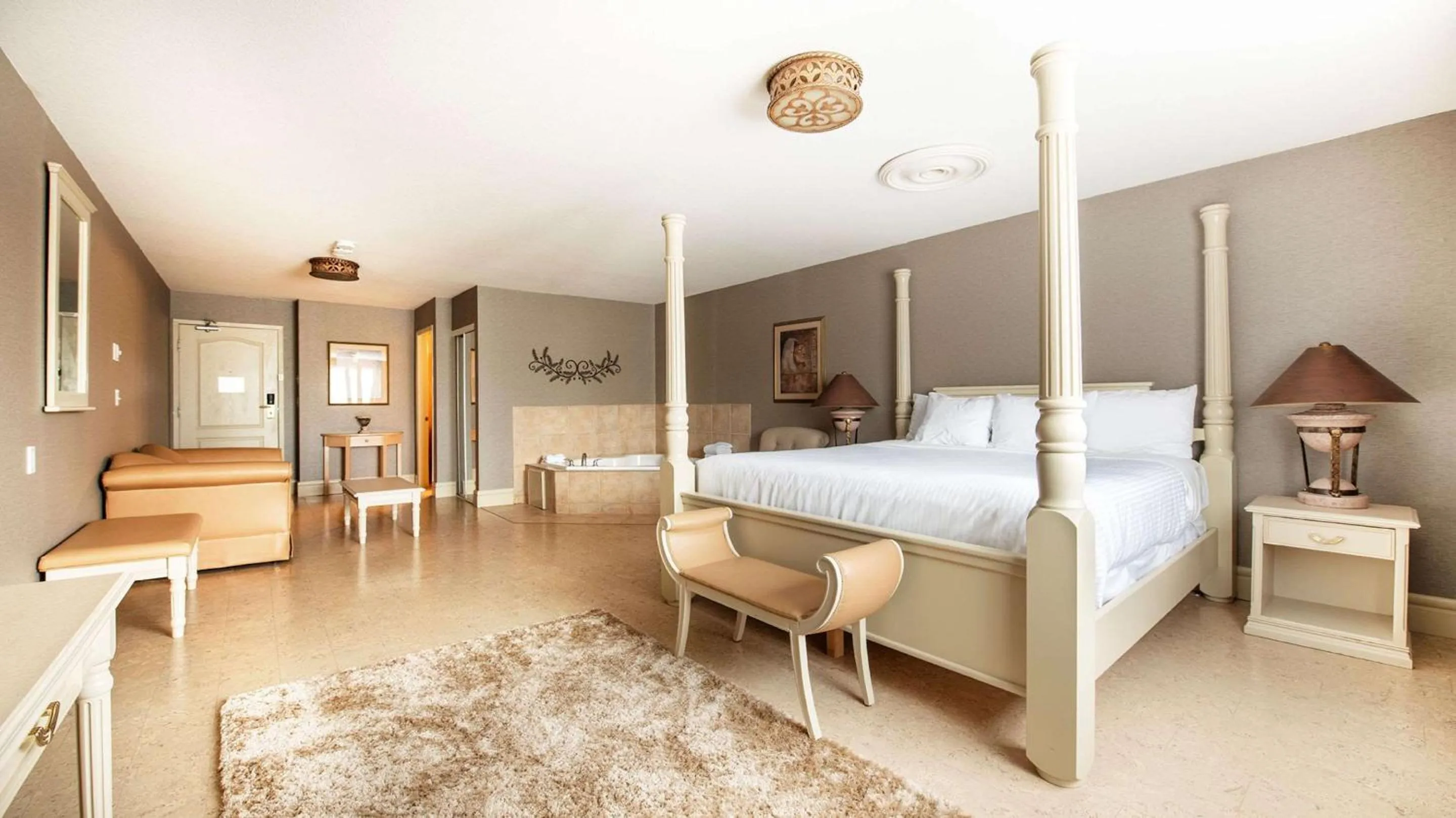 Photo of the whole room, Bed in Prestige Rocky Mountain Resort Cranbrook, WorldHotels Crafted