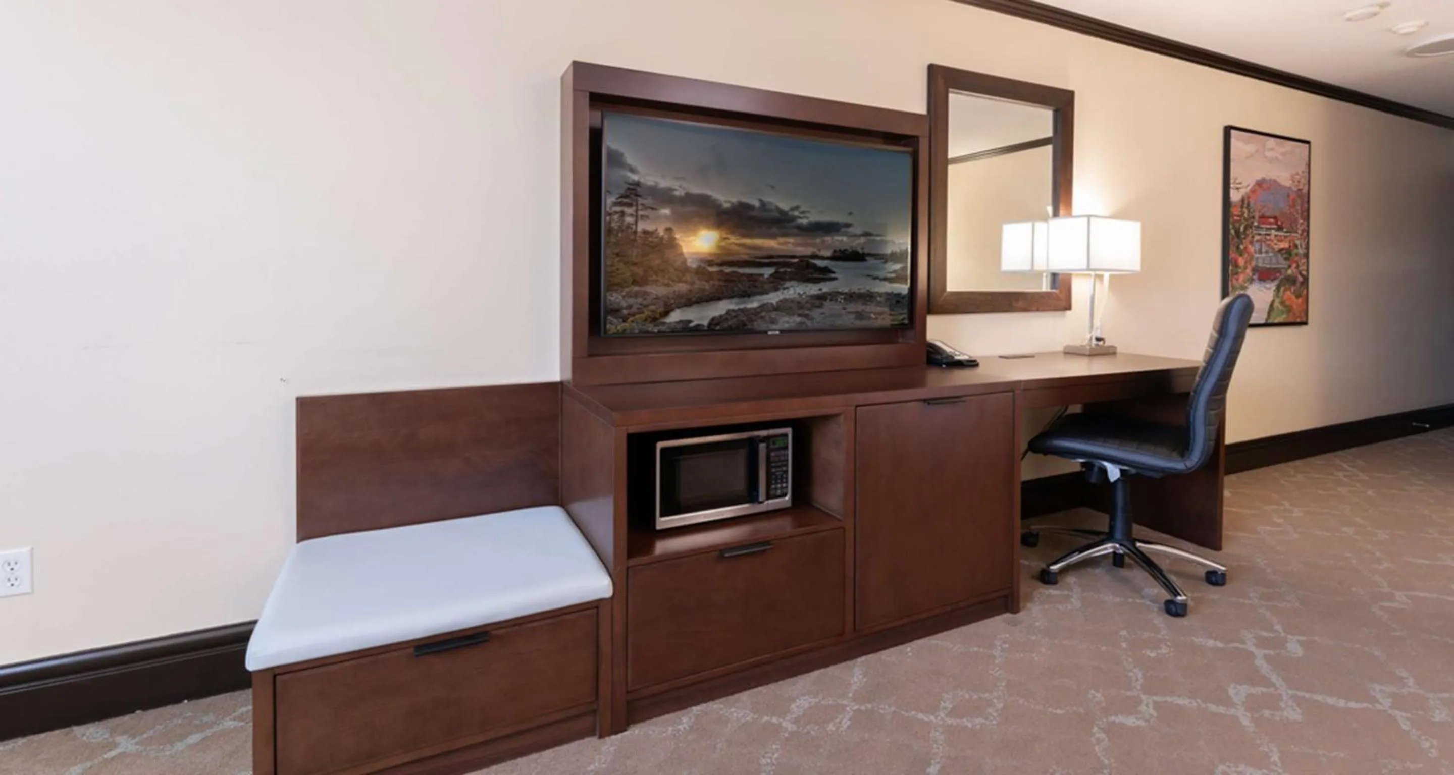 Bedroom in Prestige Rocky Mountain Resort Cranbrook, WorldHotels Crafted