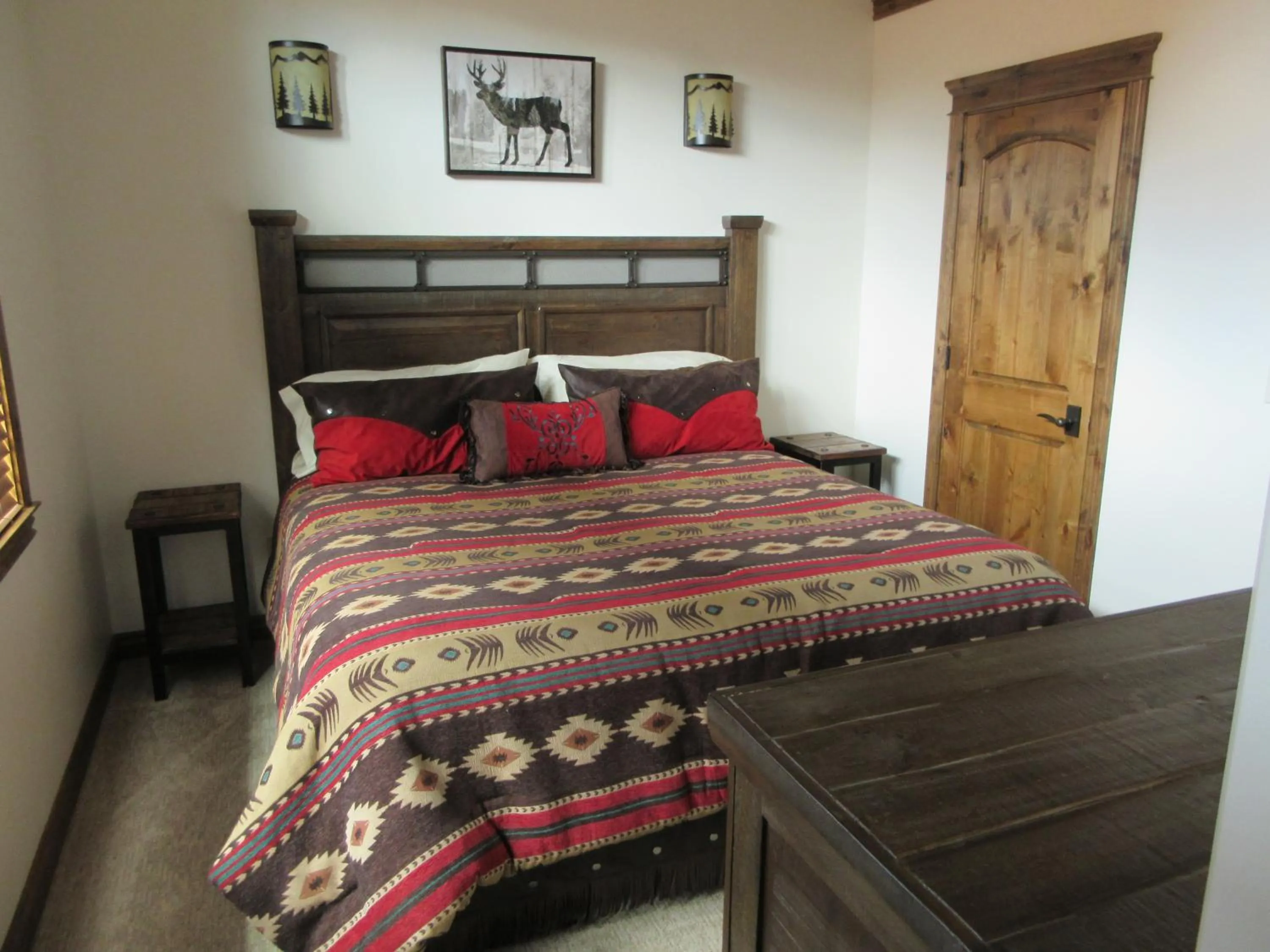 Bed in Townhomes on the Green