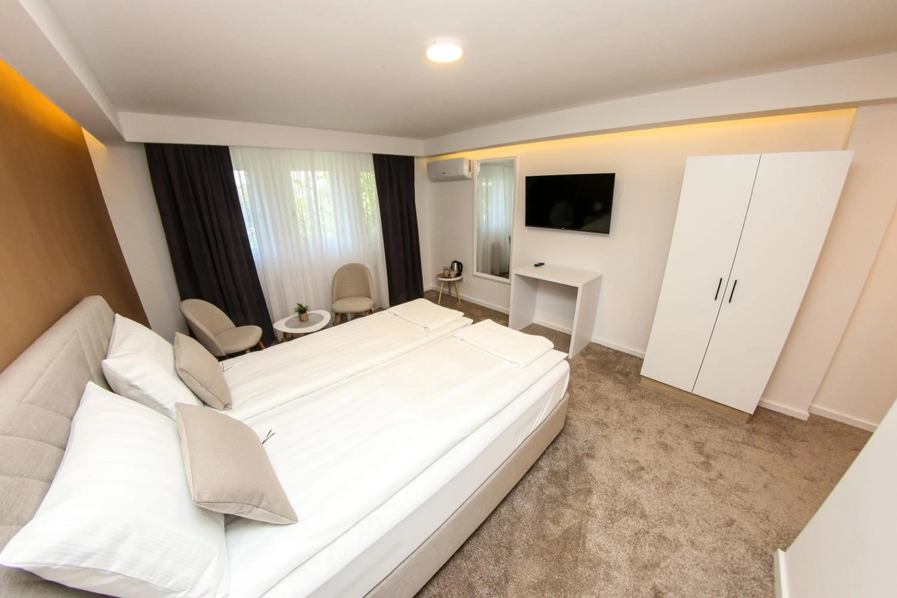 Photo of the whole room, Bed in Guest House LIKE