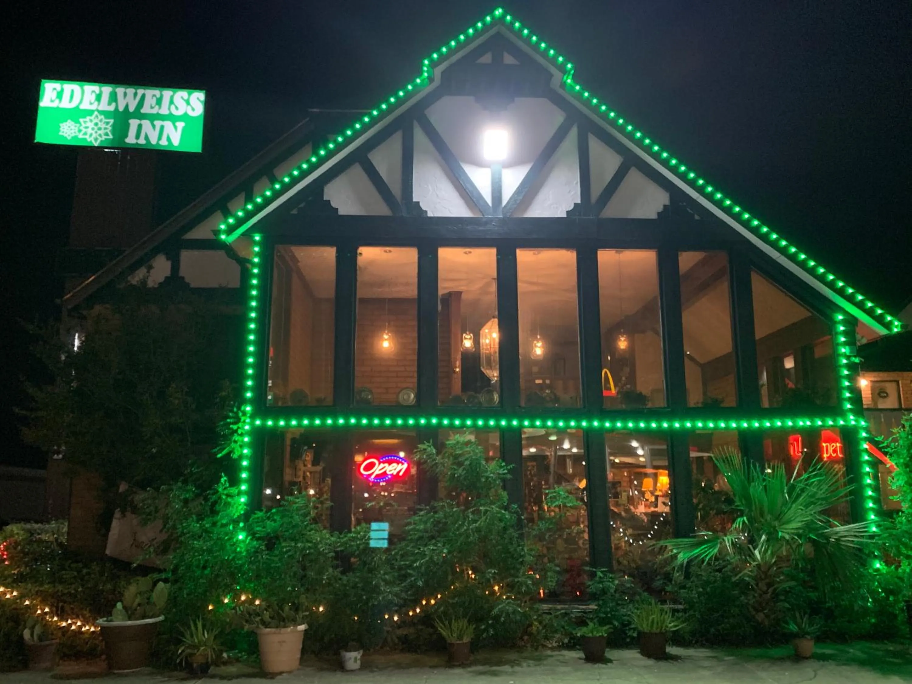 Edelweiss Inn New Braunfels