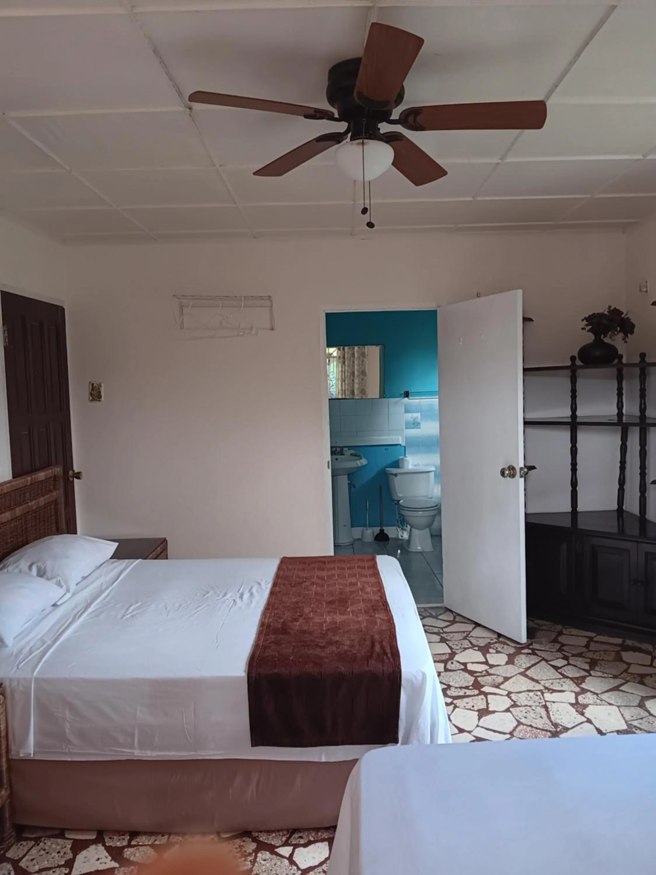 Bed in Cozy Family Inn