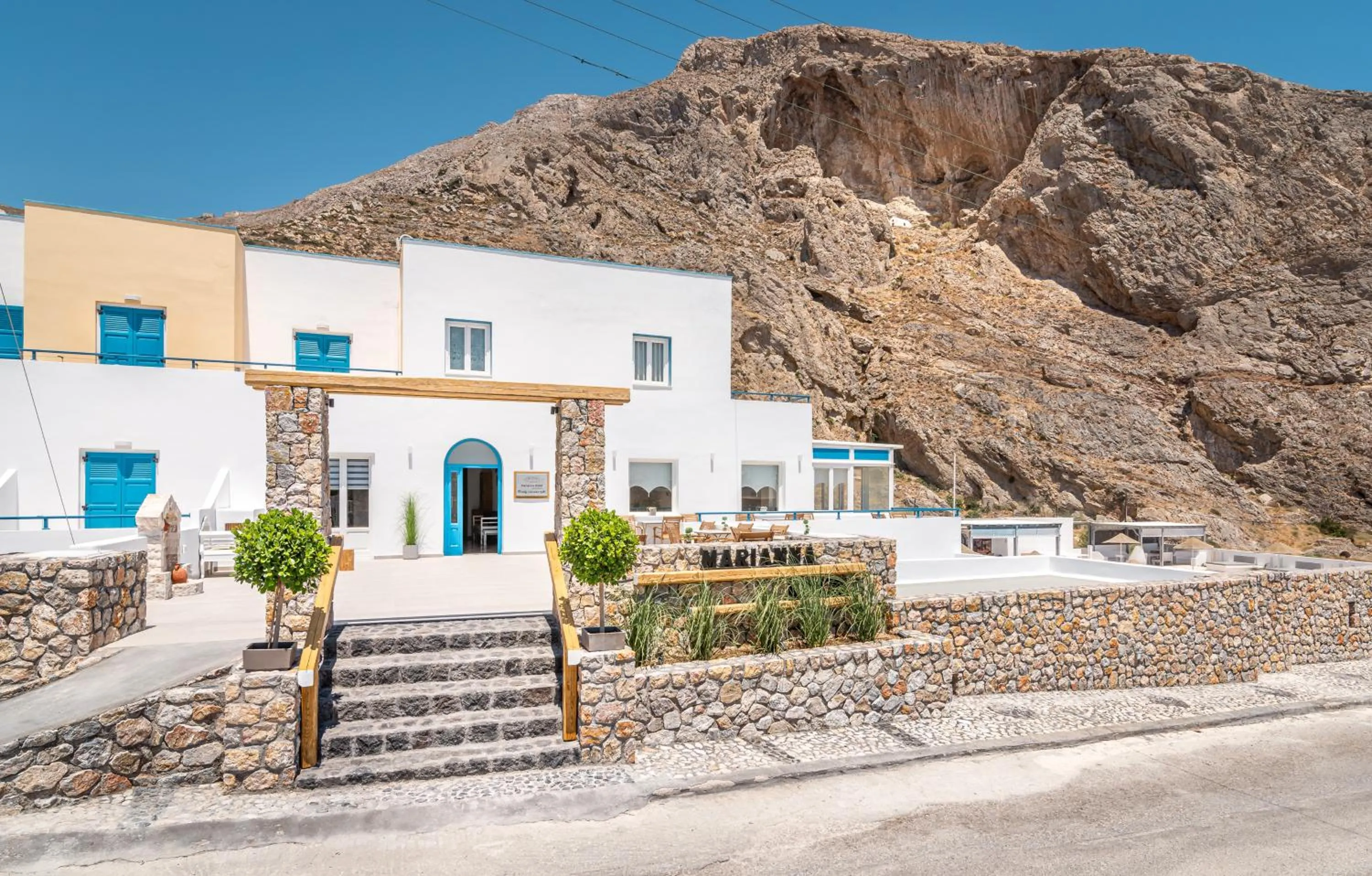 Property building in Marianna Hotel