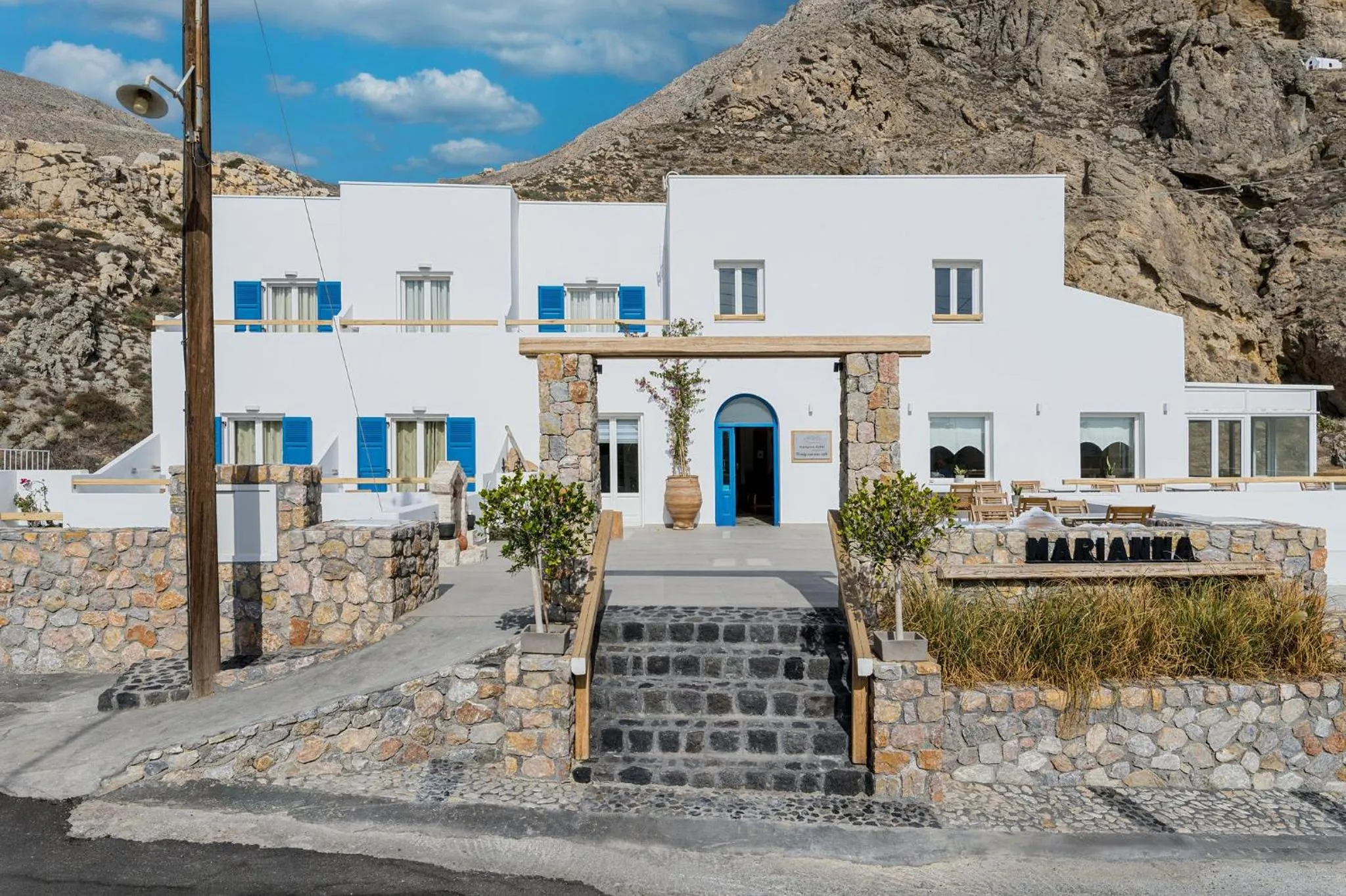 Property building in Marianna Hotel