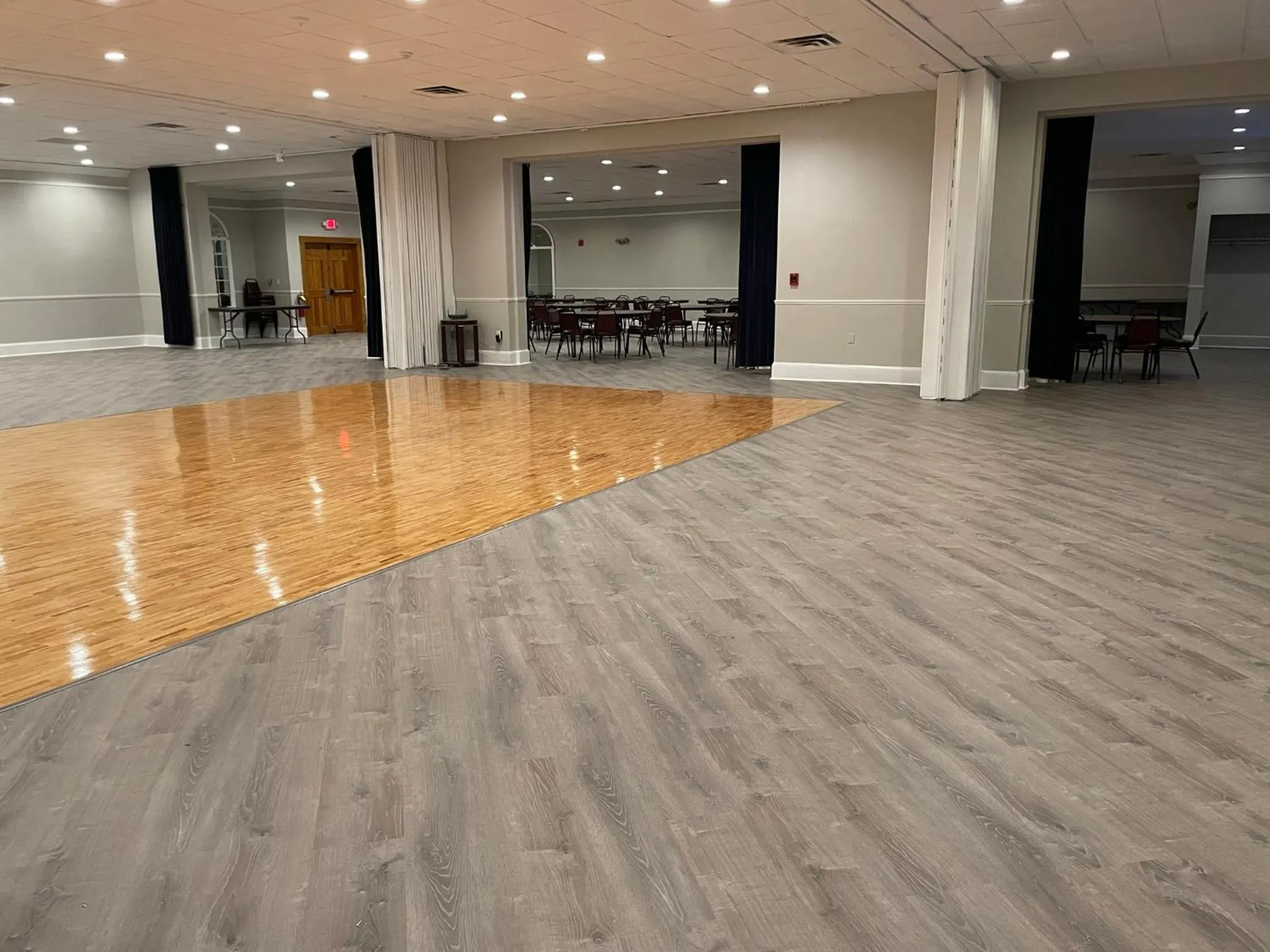 Entertainment in Whalers Inn and Suites