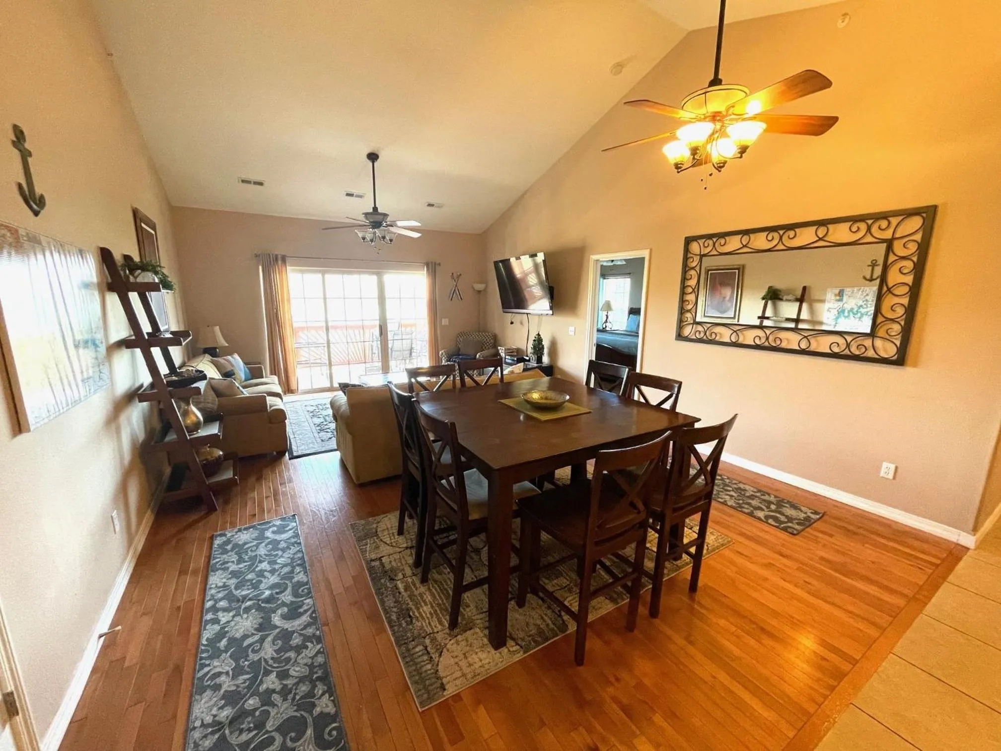 TV and multimedia in Rockwood Condos on Table Rock Lake With Boat Slips