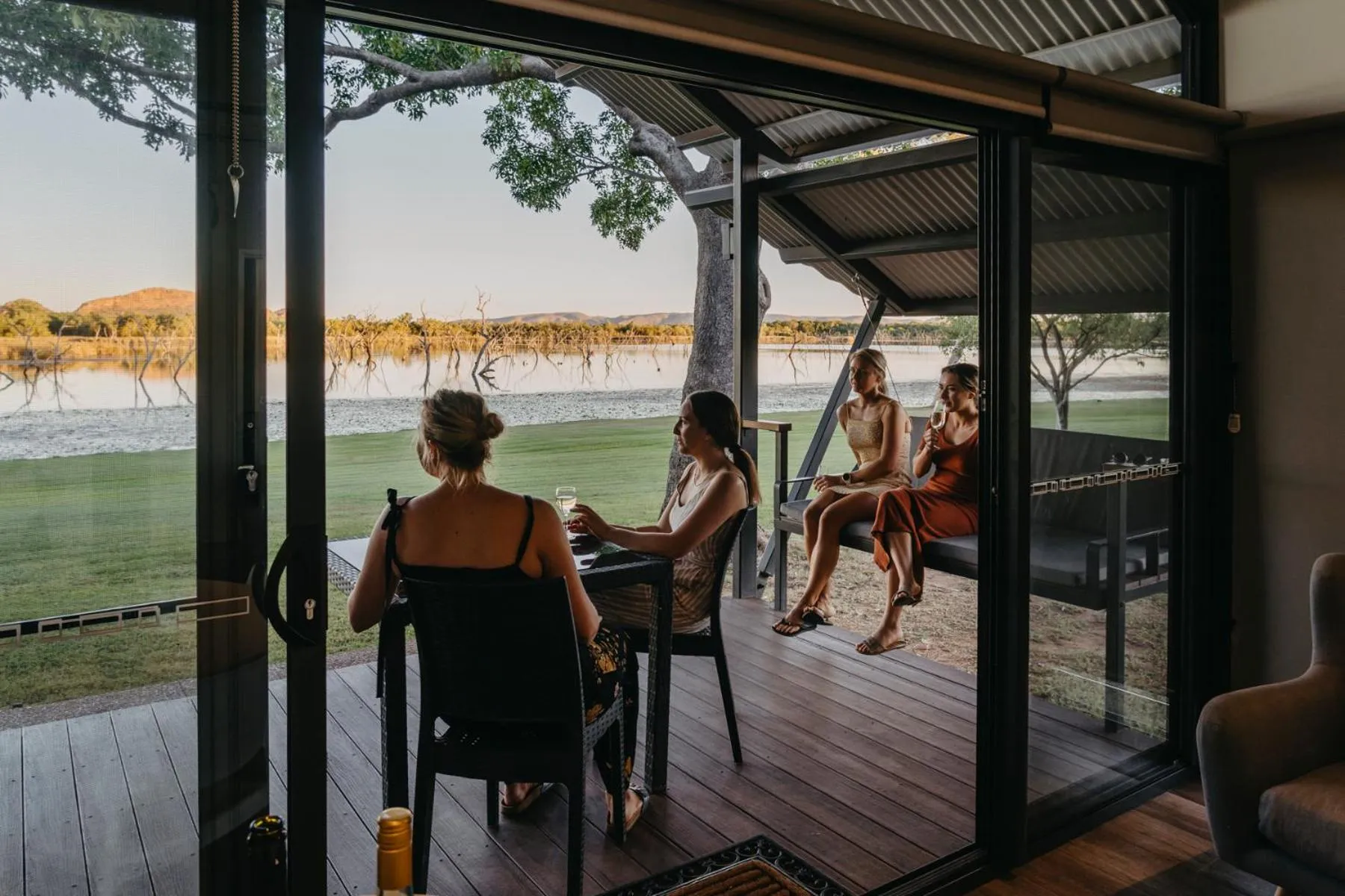 Patio in Kimberleyland Waterfront Holiday Park