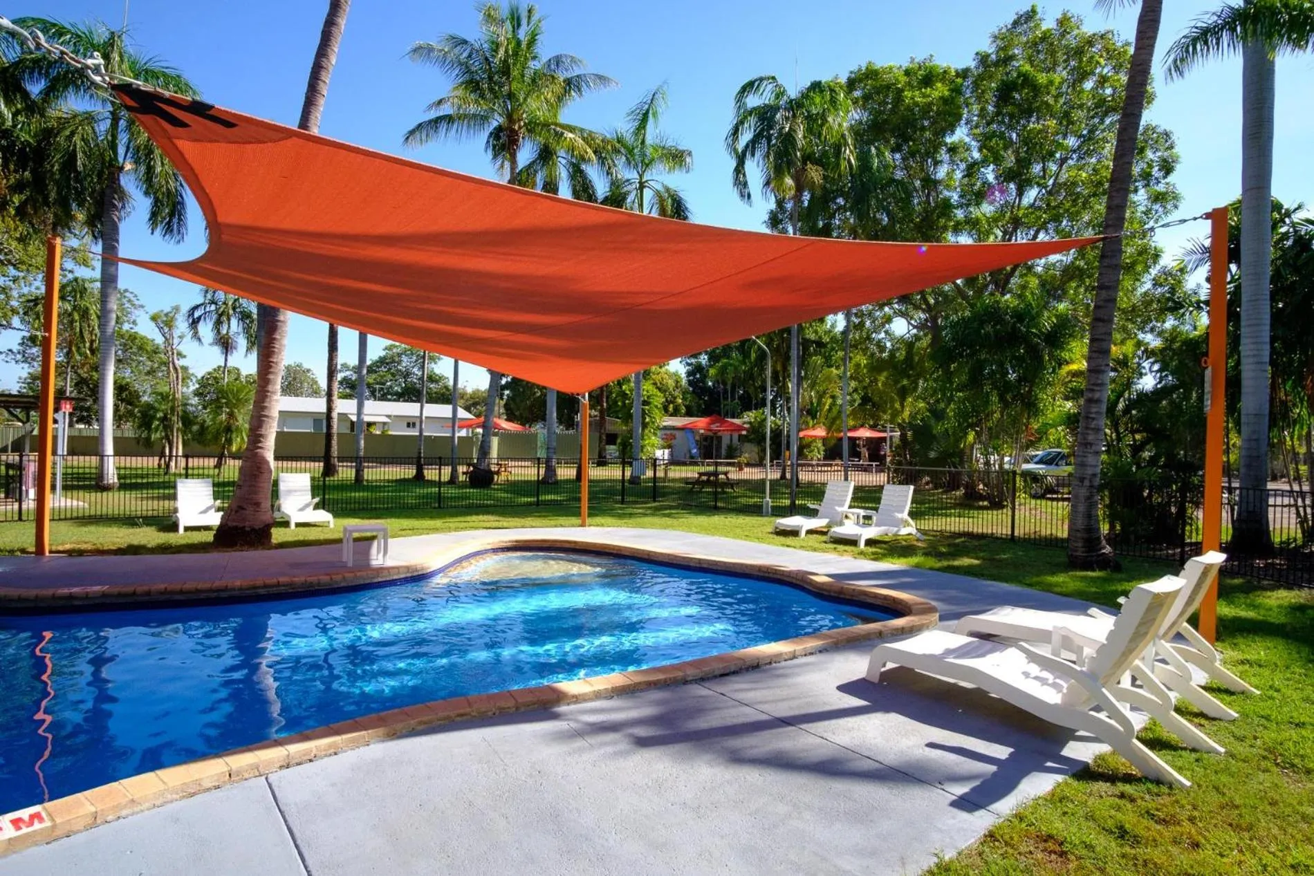 Swimming pool in Kimberleyland Waterfront Holiday Park
