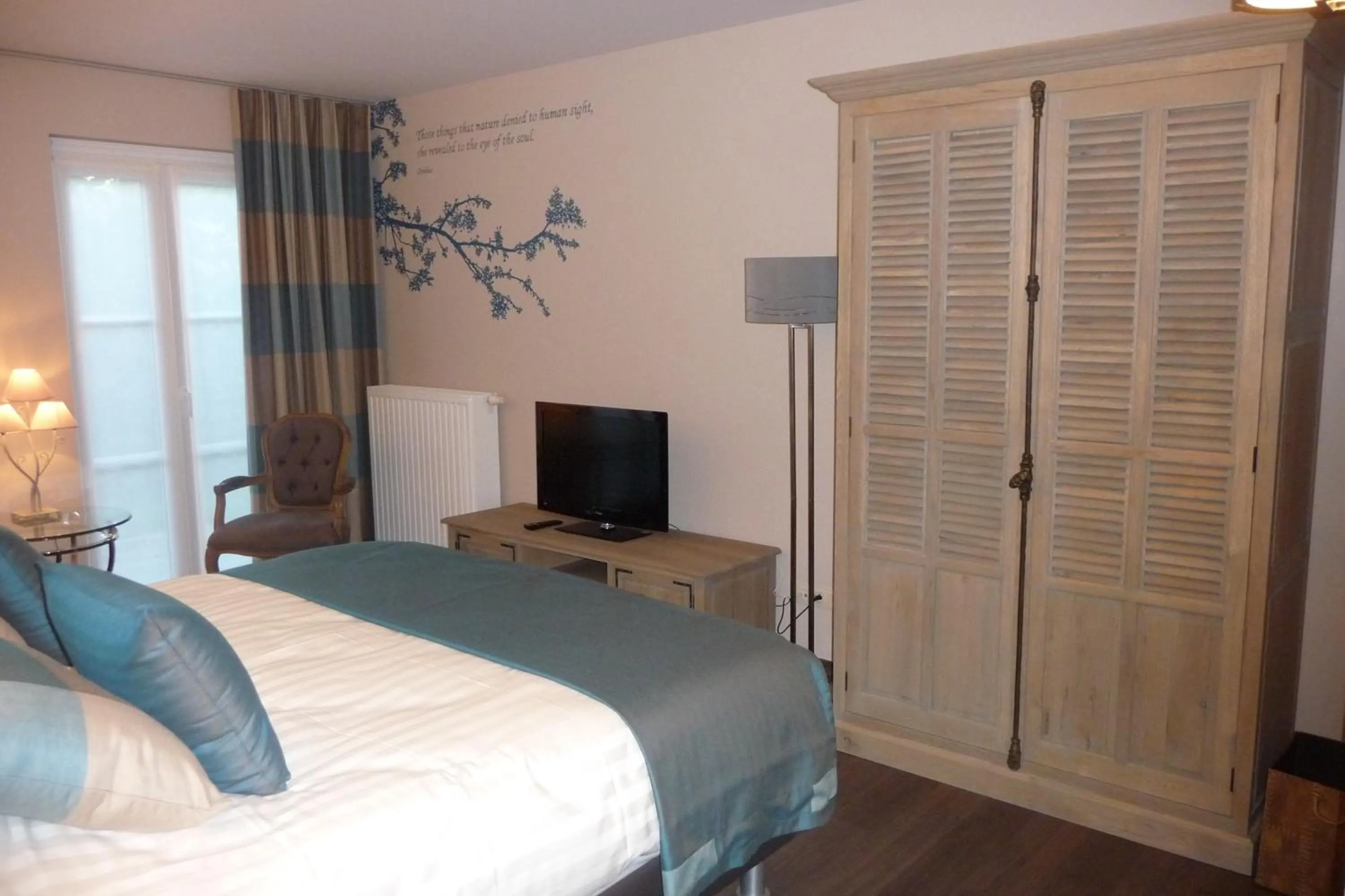 Decorative detail, Bed in B&B Riche Terre