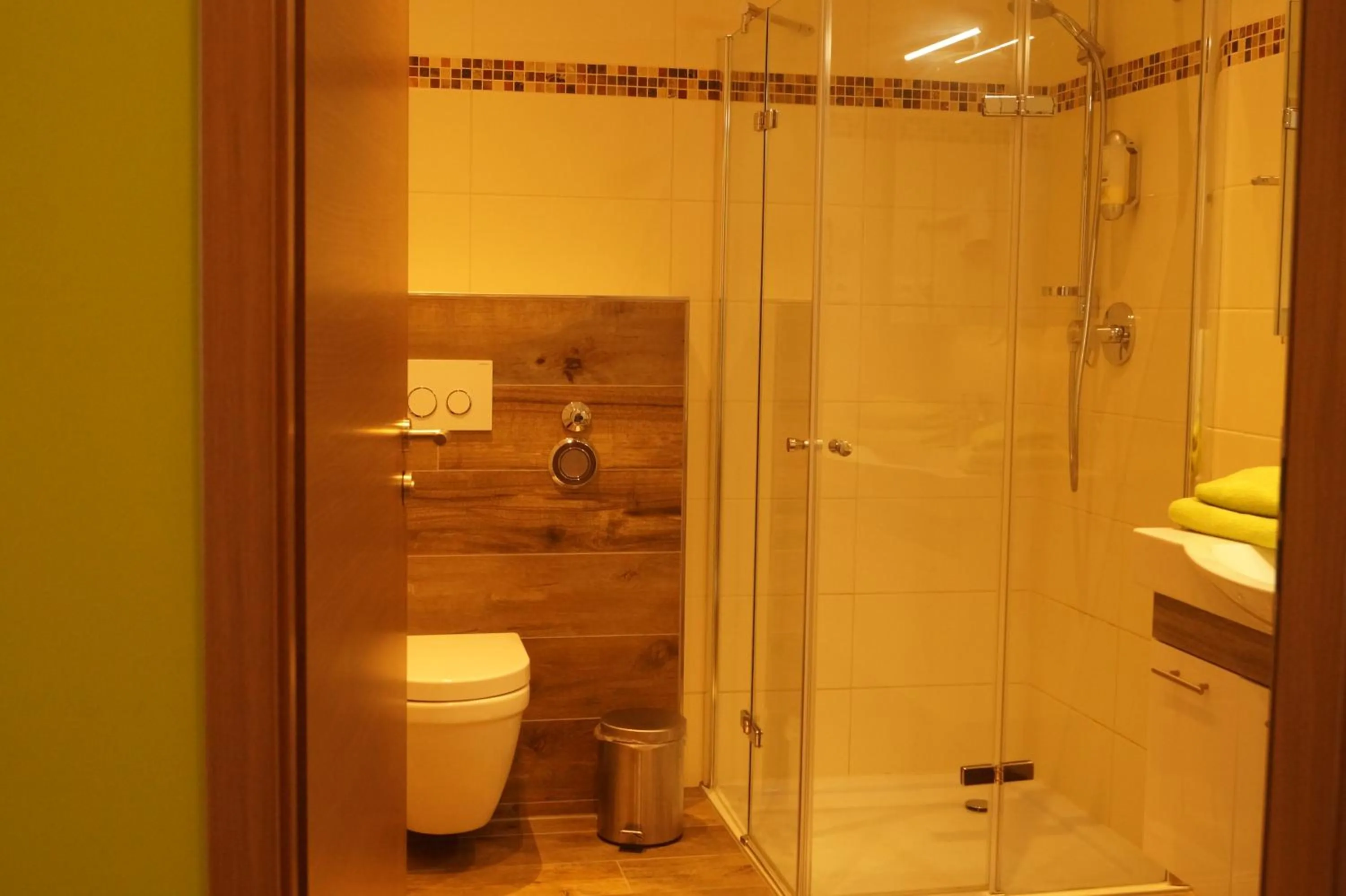 Bathroom in Landhotel Klempau