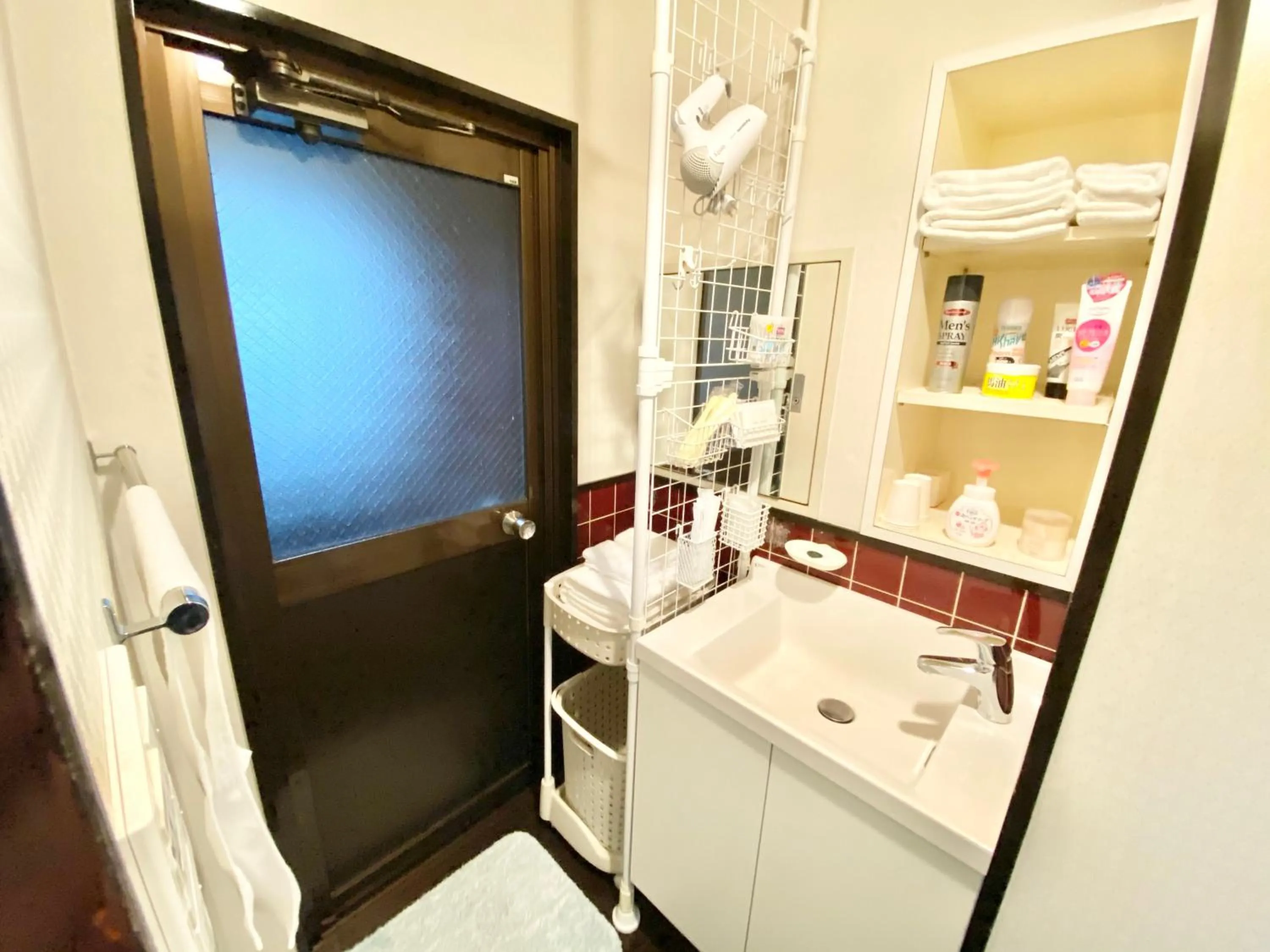 Bathroom in GuestHouse017徳島個室 飲食街中心 阿波踊り会館7分 文理&徳島大学 アスティとくしま車8分