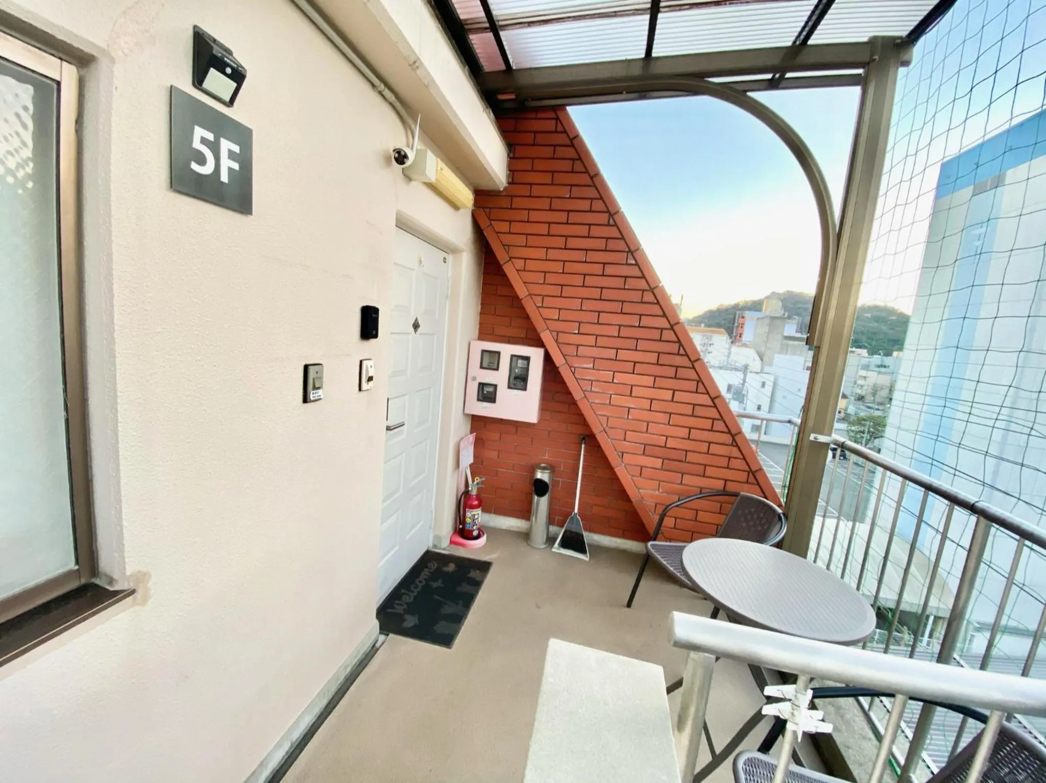 Balcony/Terrace in GuestHouse017徳島個室 飲食街中心 阿波踊り会館7分 文理&徳島大学 アスティとくしま車8分
