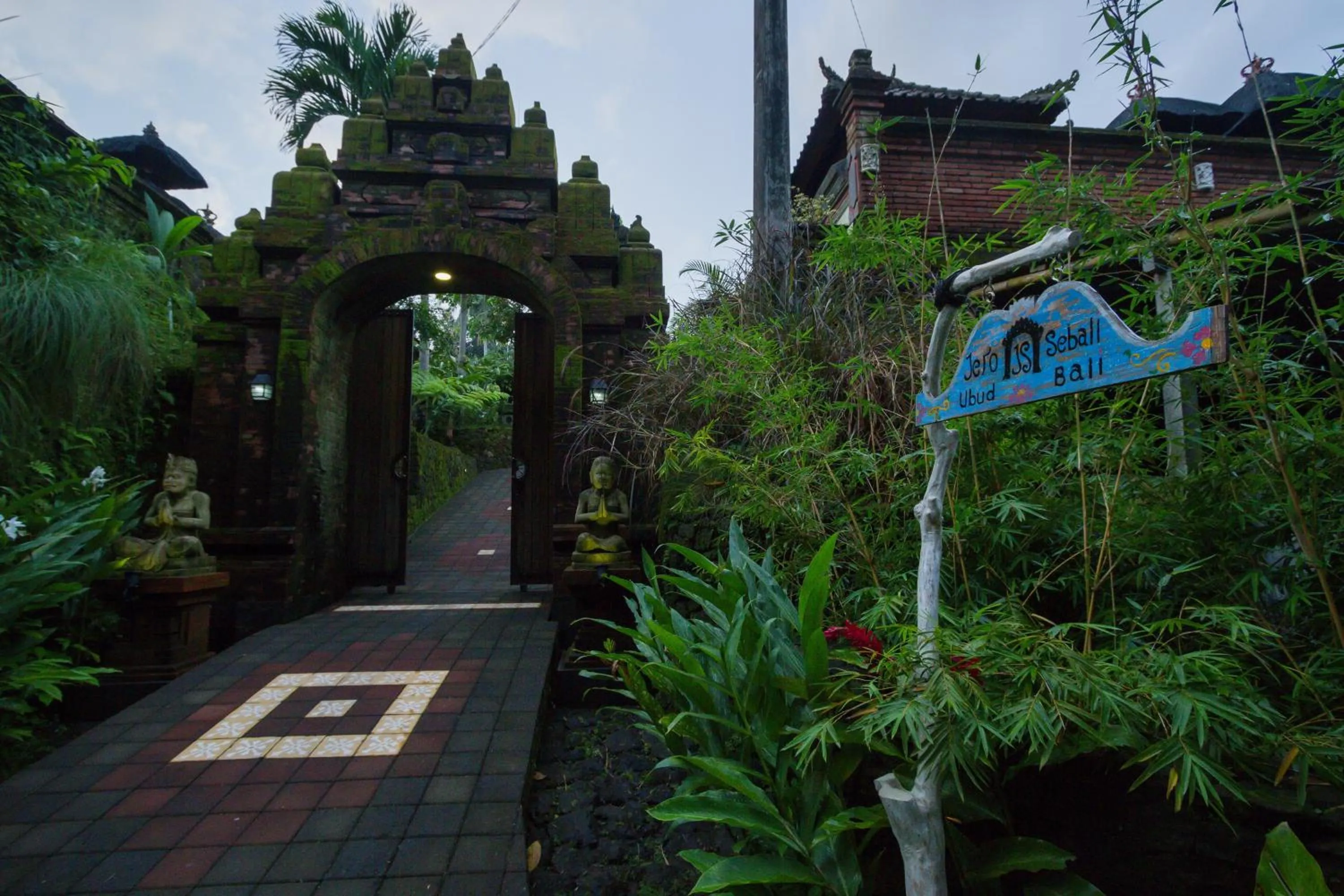Facade/entrance in Jero Sebali Villa by Travellink Bali