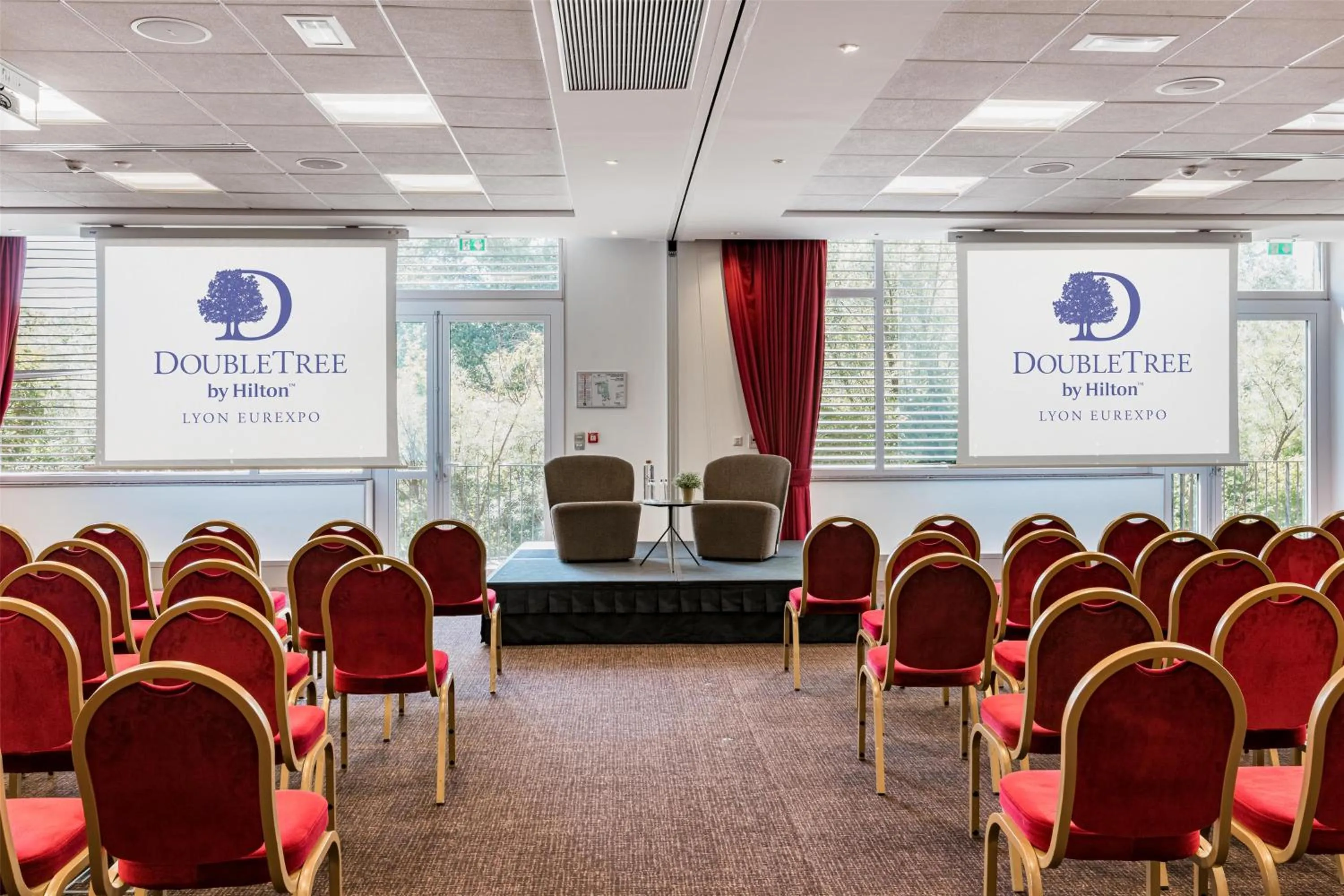 Meeting/conference room in DoubleTree by Hilton Lyon Eurexpo & Spa