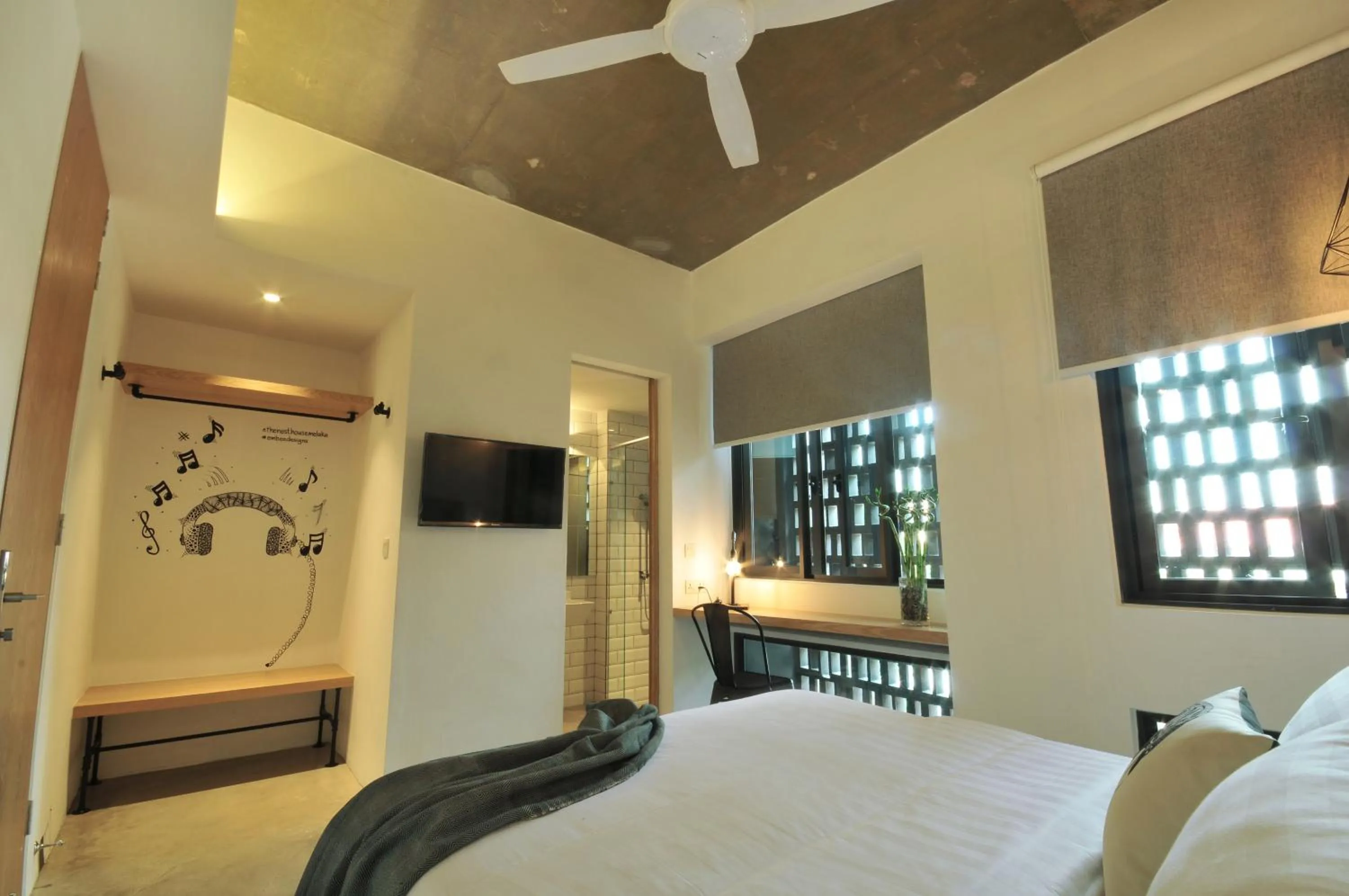 Bedroom, Bed in The Nest House