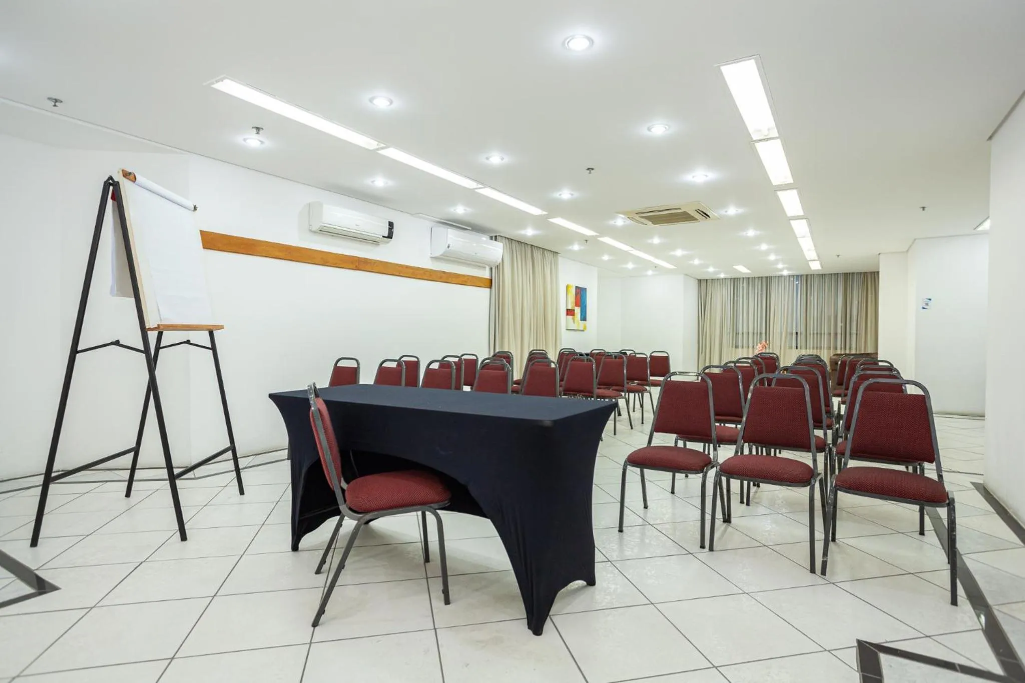 Meeting/conference room in Travel Inn Flats Jundiaí