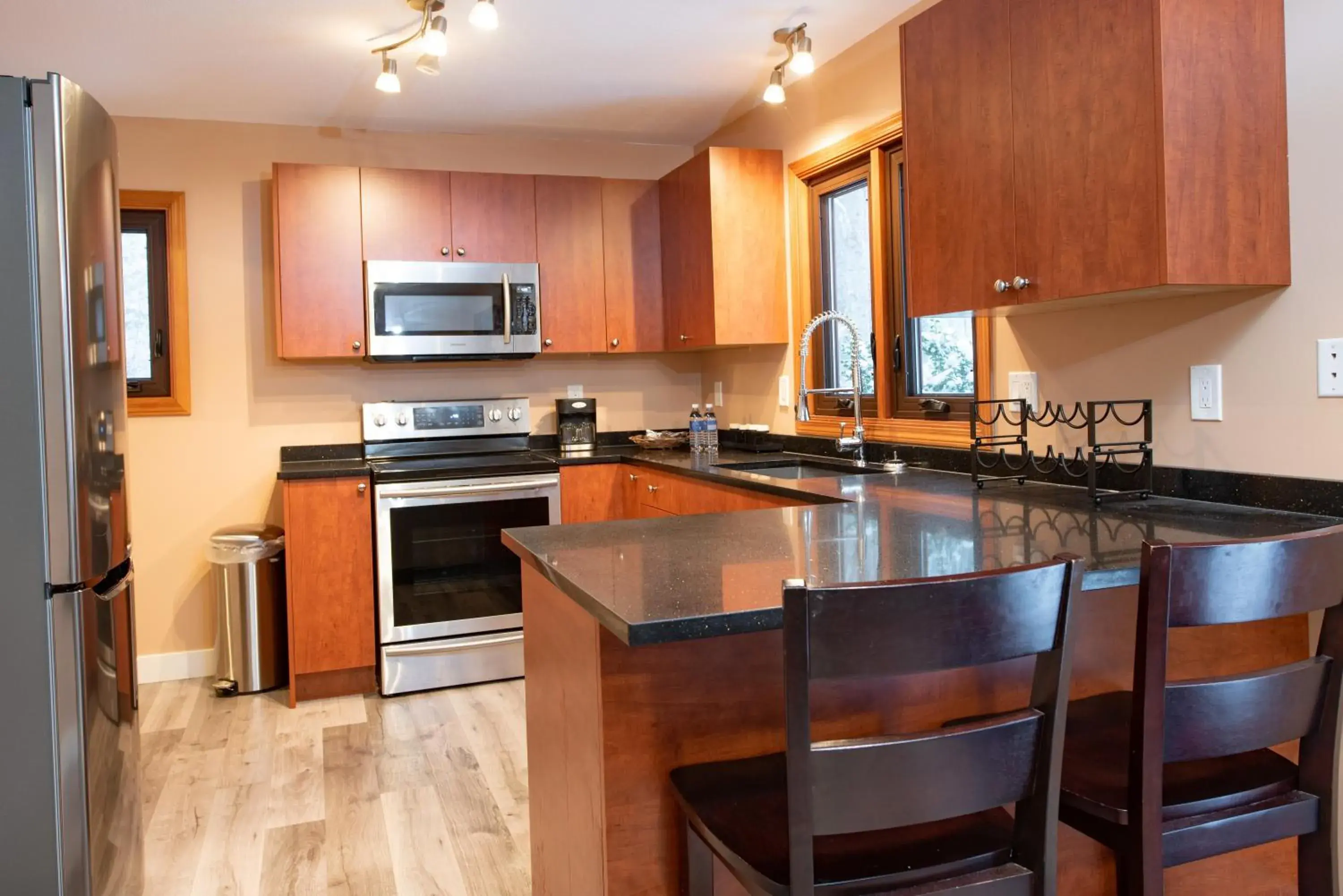 Single House with Three Queen Beds - Non-Smoking in Painter's Lodge, Trademark Collection by Wyndham Single House with Three Queen Beds - Non-Smoking in Painter's Lodge, Trademark Collection by Wyndham