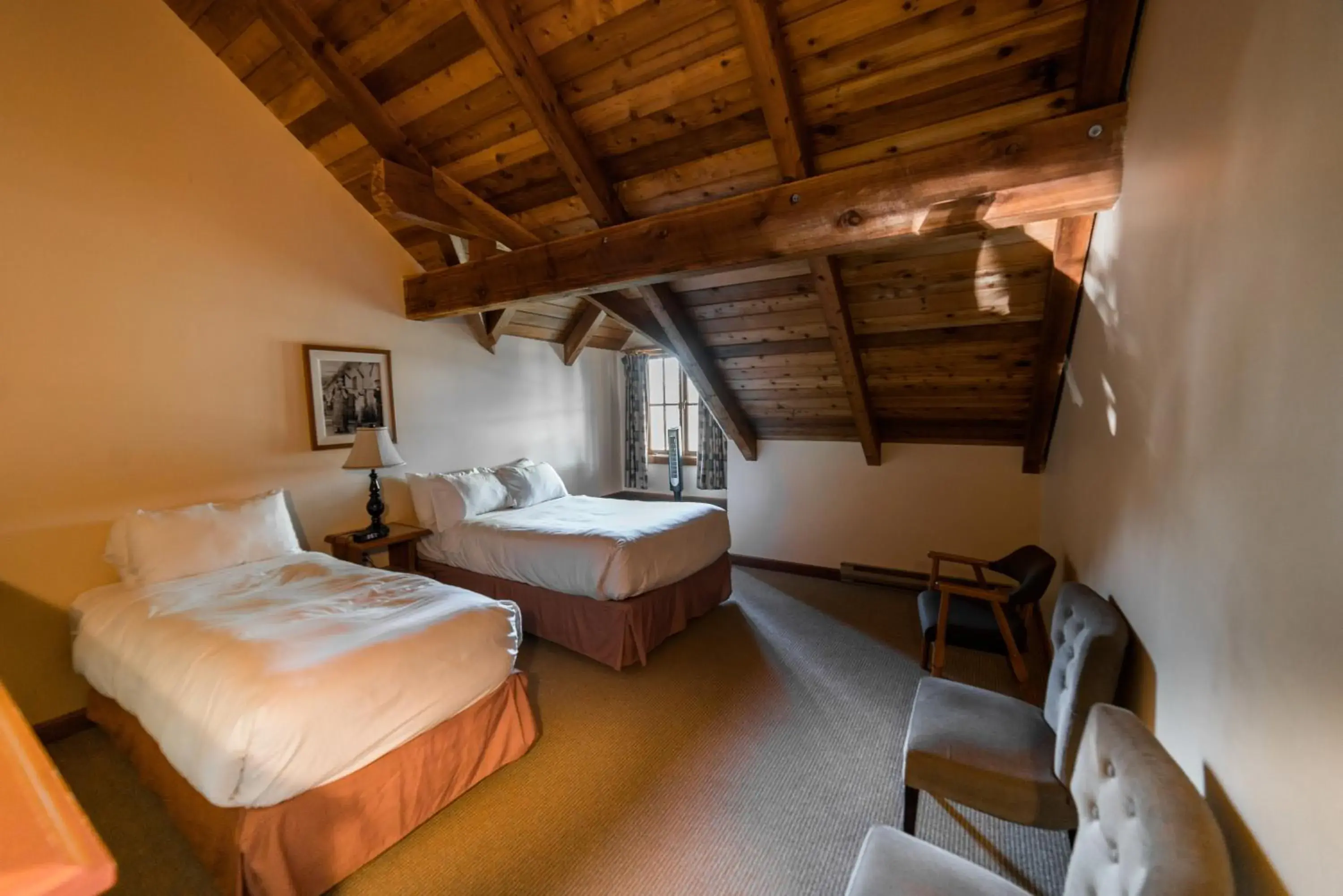 Loft with Two Queen Beds, Two Twin Beds and Garden View - Non-Smoking in Painter's Lodge, Trademark Collection by Wyndham Loft with Two Queen Beds, Two Twin Beds and Garden View - Non-Smoking in Painter's Lodge, Trademark Collection by Wyndham