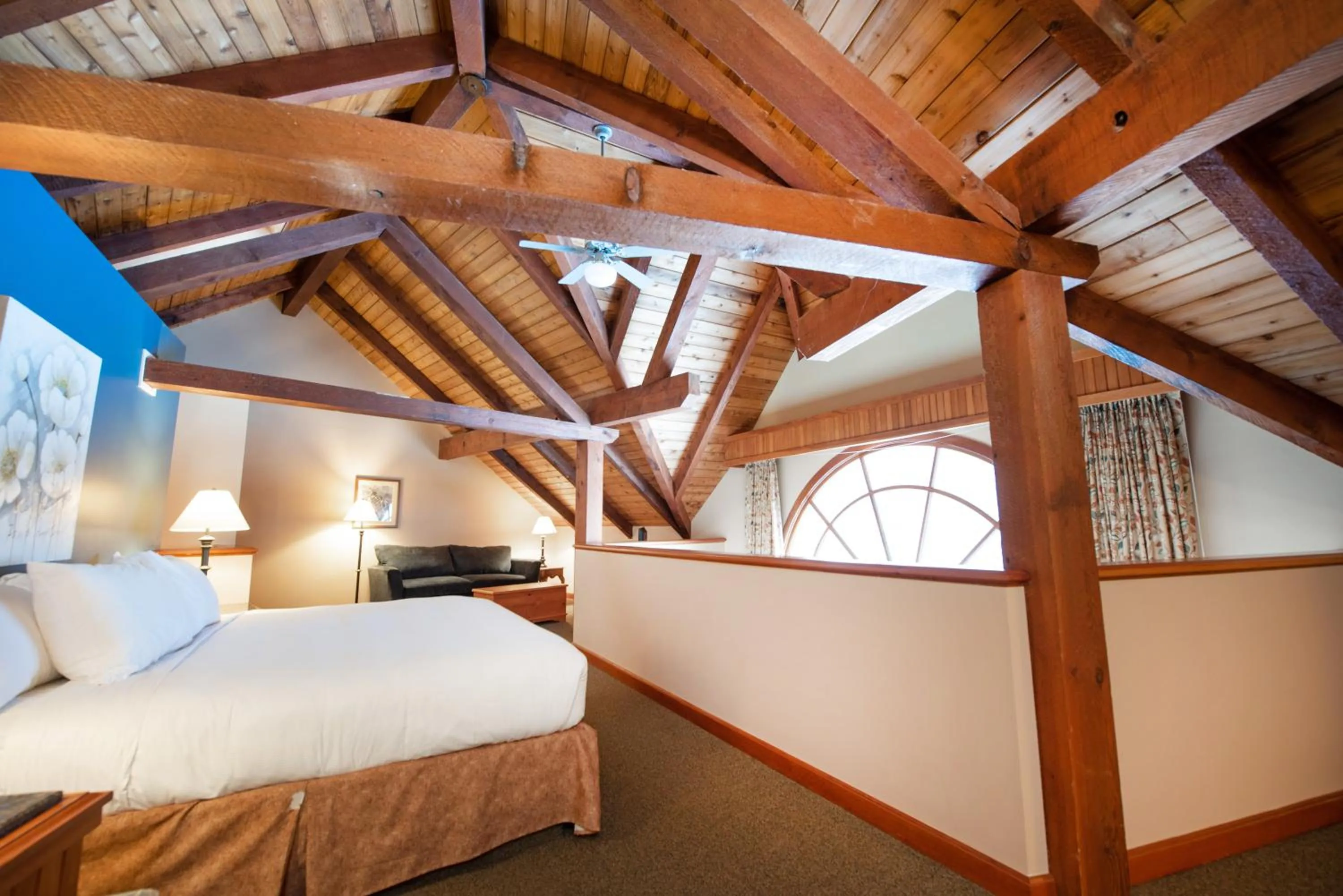 Bedroom in Painter's Lodge, Trademark Collection by Wyndham