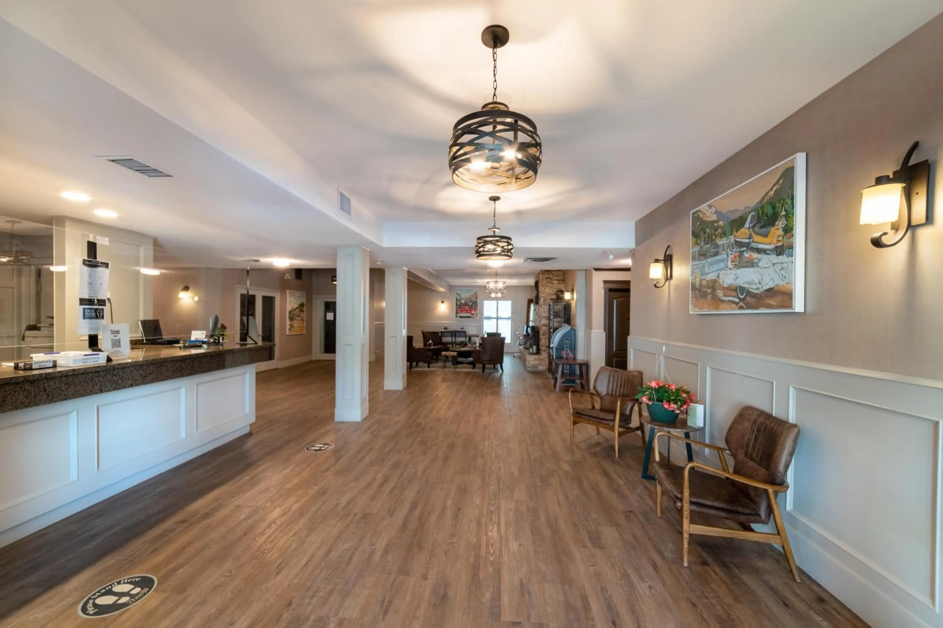 Lobby or reception in Prestige Inn Golden