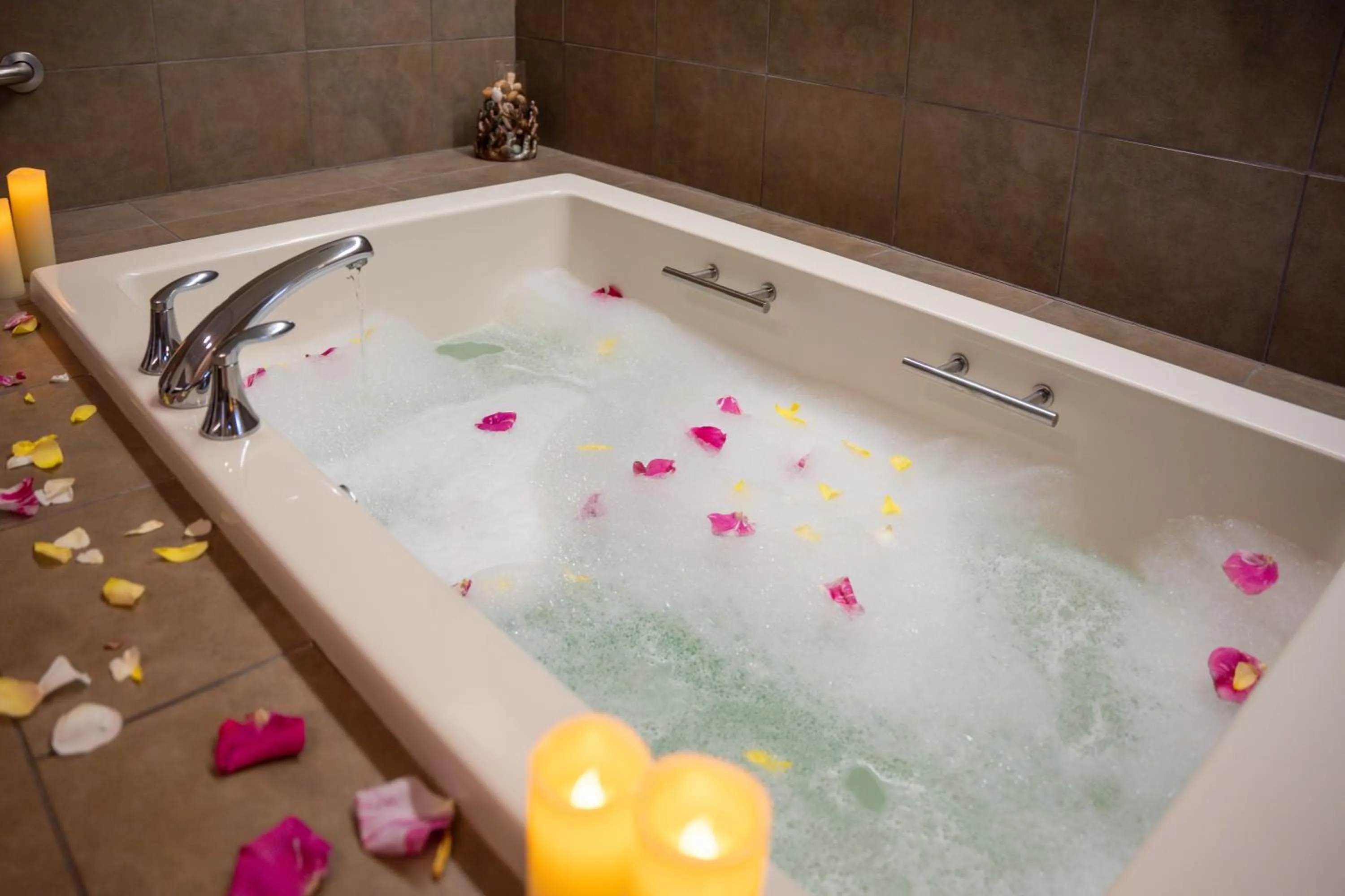 Spa and wellness centre/facilities in Casa Munras Garden Hotel & Spa